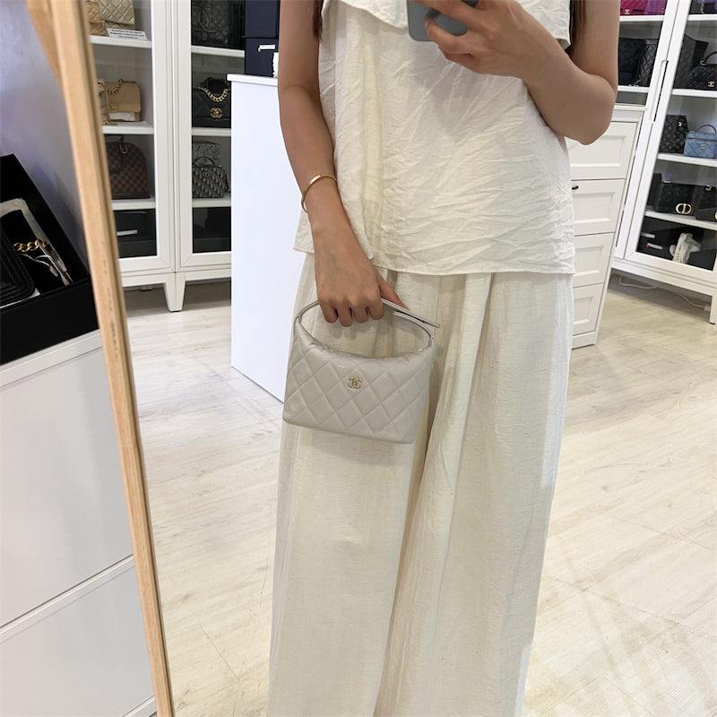 Chanel 25C Quilted Hobo Clutch on Chain in Light Grey Caviar and Lghw