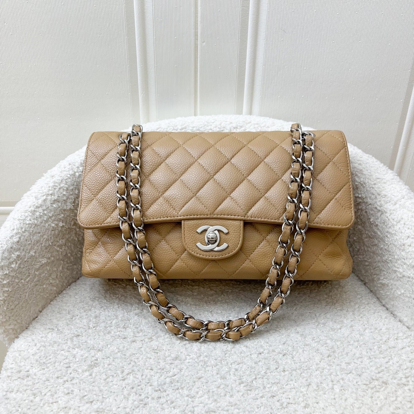 Chanel Medium Classic Flap Cf in Beige Caviar and Shw Handbag