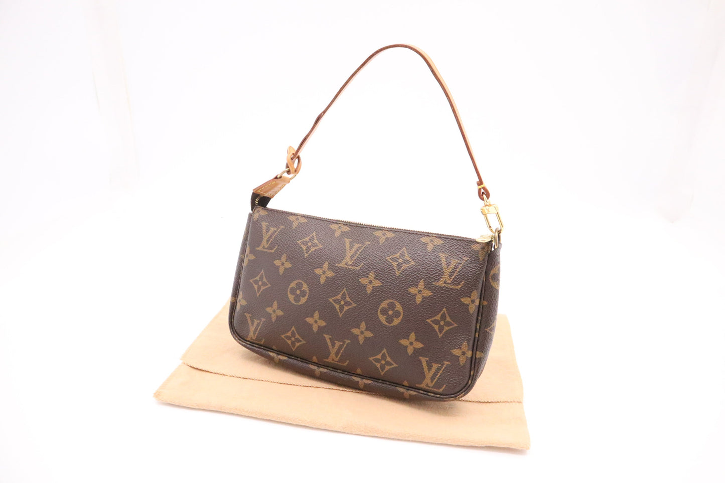 Louis Vuitton Pochette Accessoires Monogram Canvas Clutch Bag Canvas 2