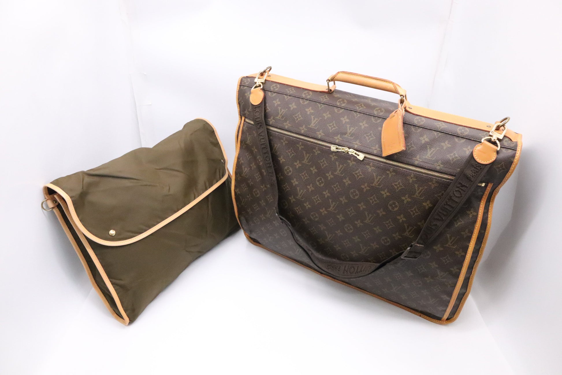 Louis Vuitton Portable Bandouliere Monogram Canvas Handbag