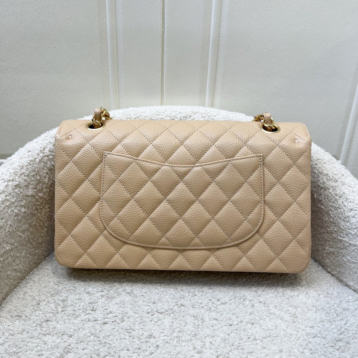 Chanel Medium Classic Flap Cf in Beige Caviar and Ghw ( ) Handbag