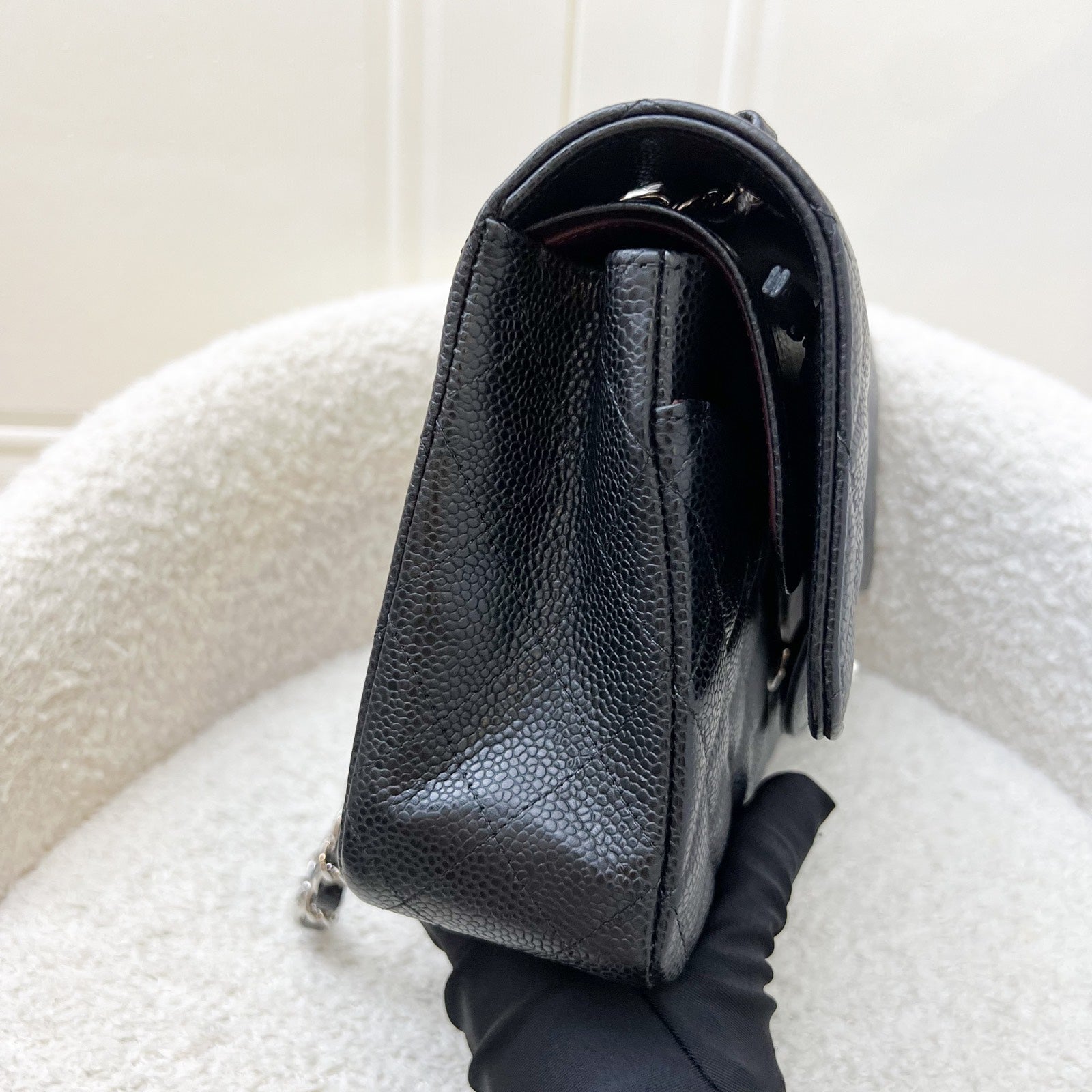 Chanel Medium Classic Flap Cf in Black Caviar and Shw ( ) Handbag