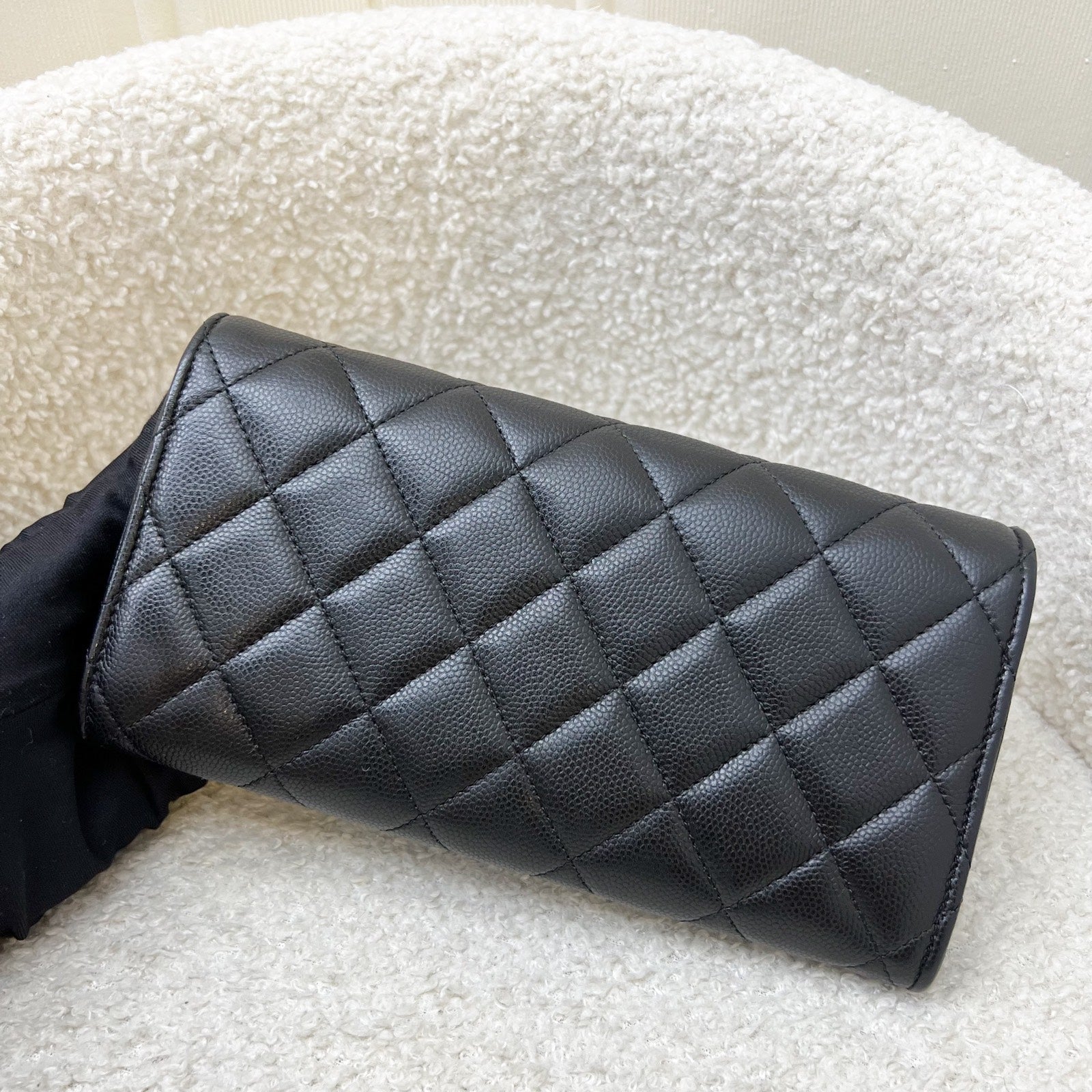 Chanel 24A Long Wallet in Black Caviar and Lghw ( ) Handbag