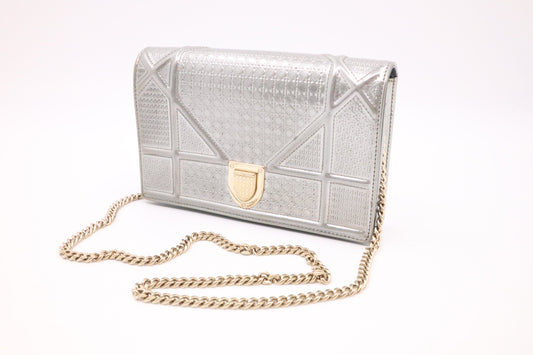 Dior ama Clutch On In Handbag Leather Silver Clutch Bag