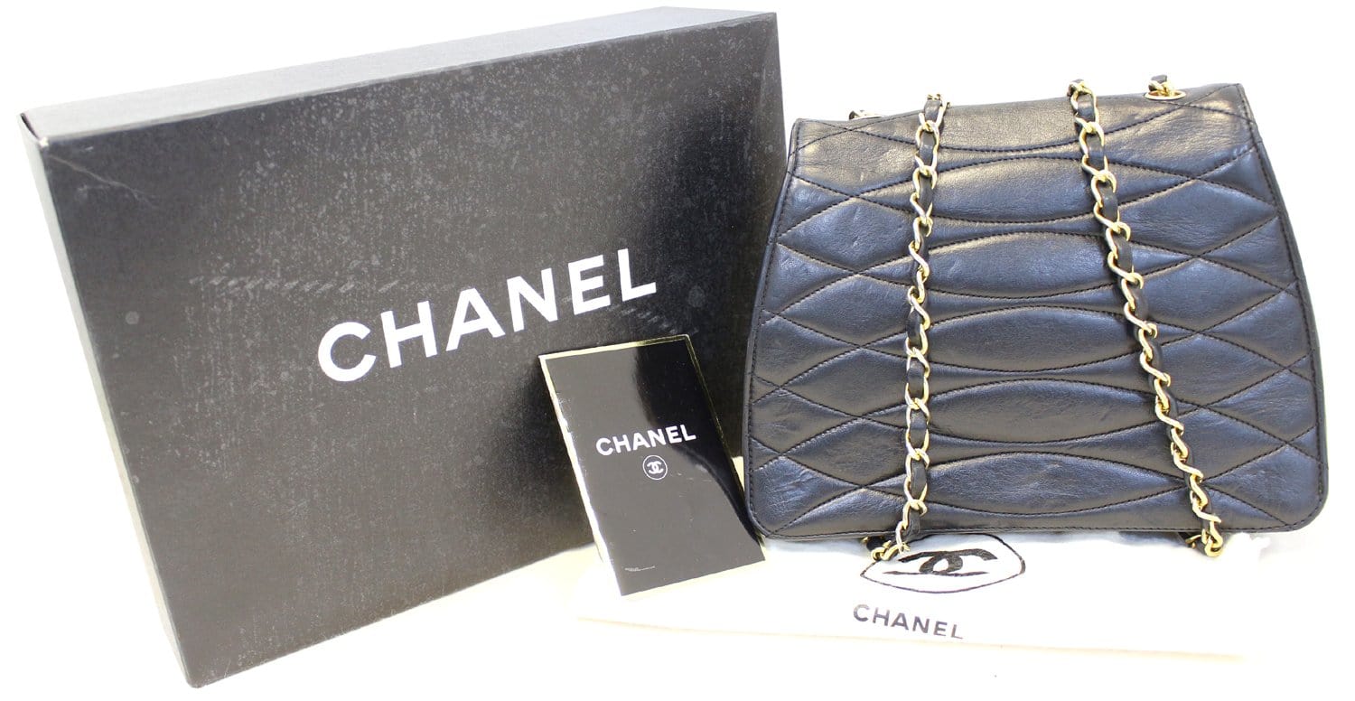 Chanel Rare Wave Ghw Cc Bag Flap Crossbody Bag