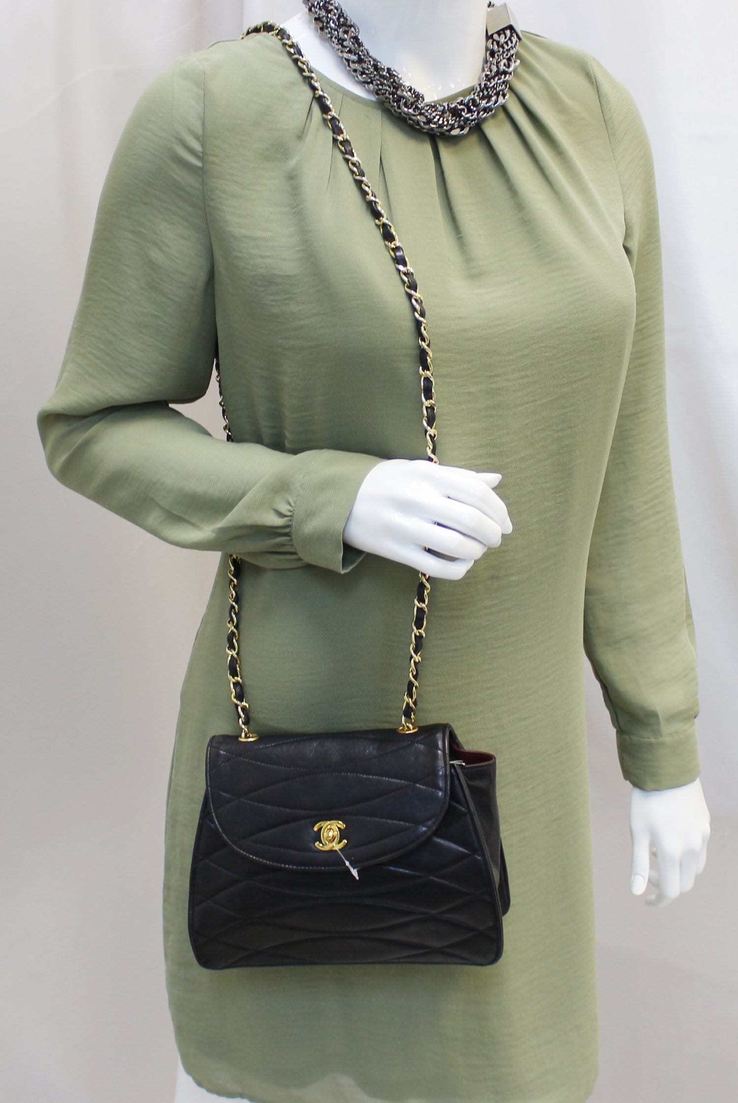Chanel Rare Wave Ghw Cc Bag Flap Crossbody Bag