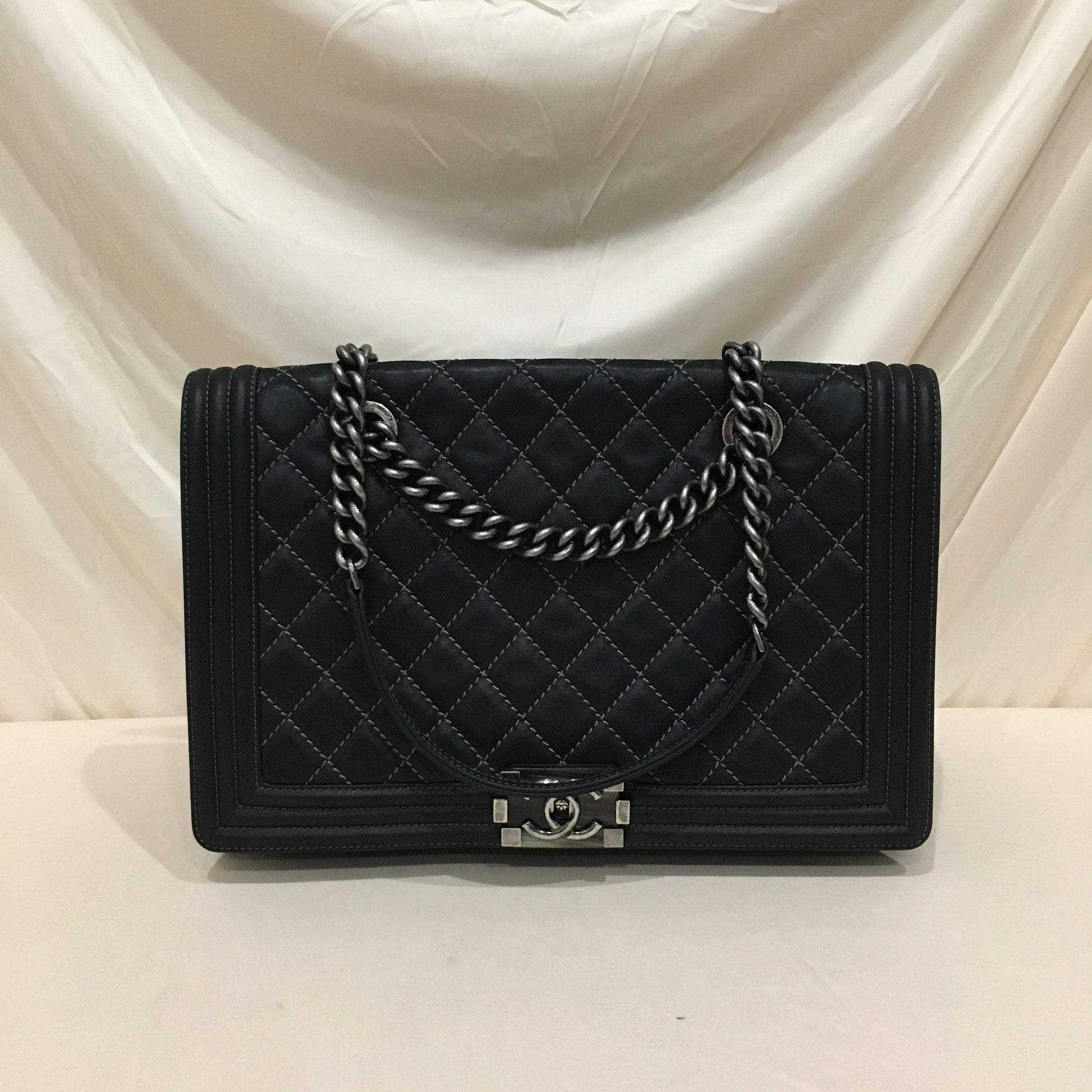 Chanel Black Leather Large Boy Shoulder Bag Sku#