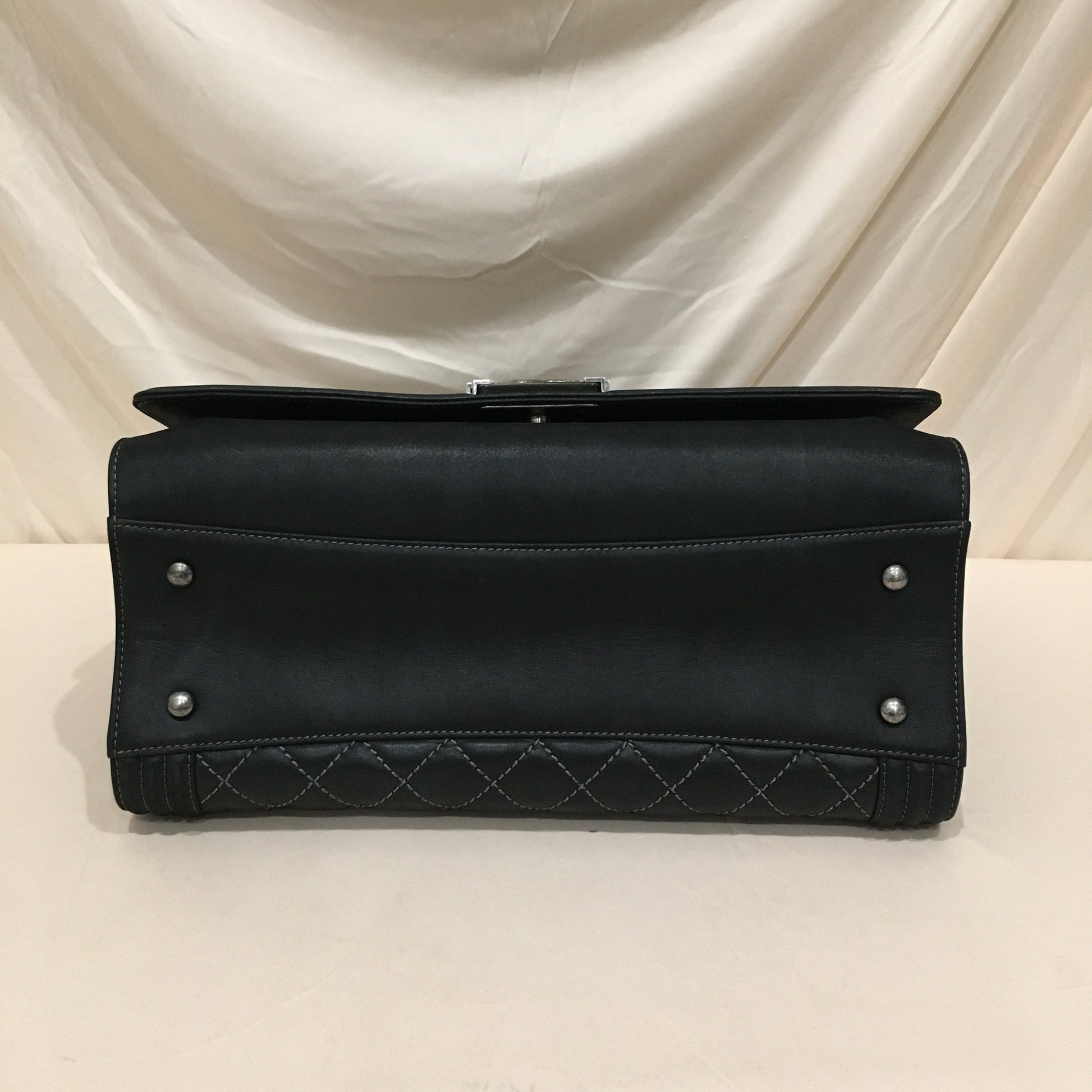 Chanel Black Leather Large Boy Shoulder Bag Sku#