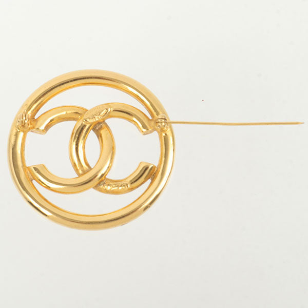 Chanel 1993 Made Round Cutout Cc Mark Brooch