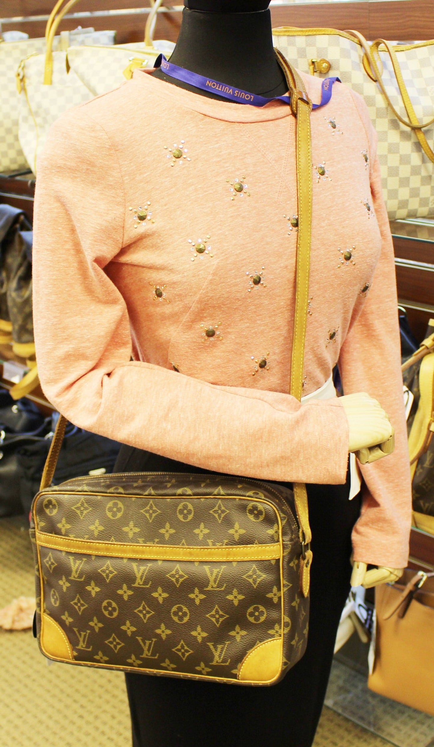 Louis Trocadero Crossbody Bag Canvas Monogram