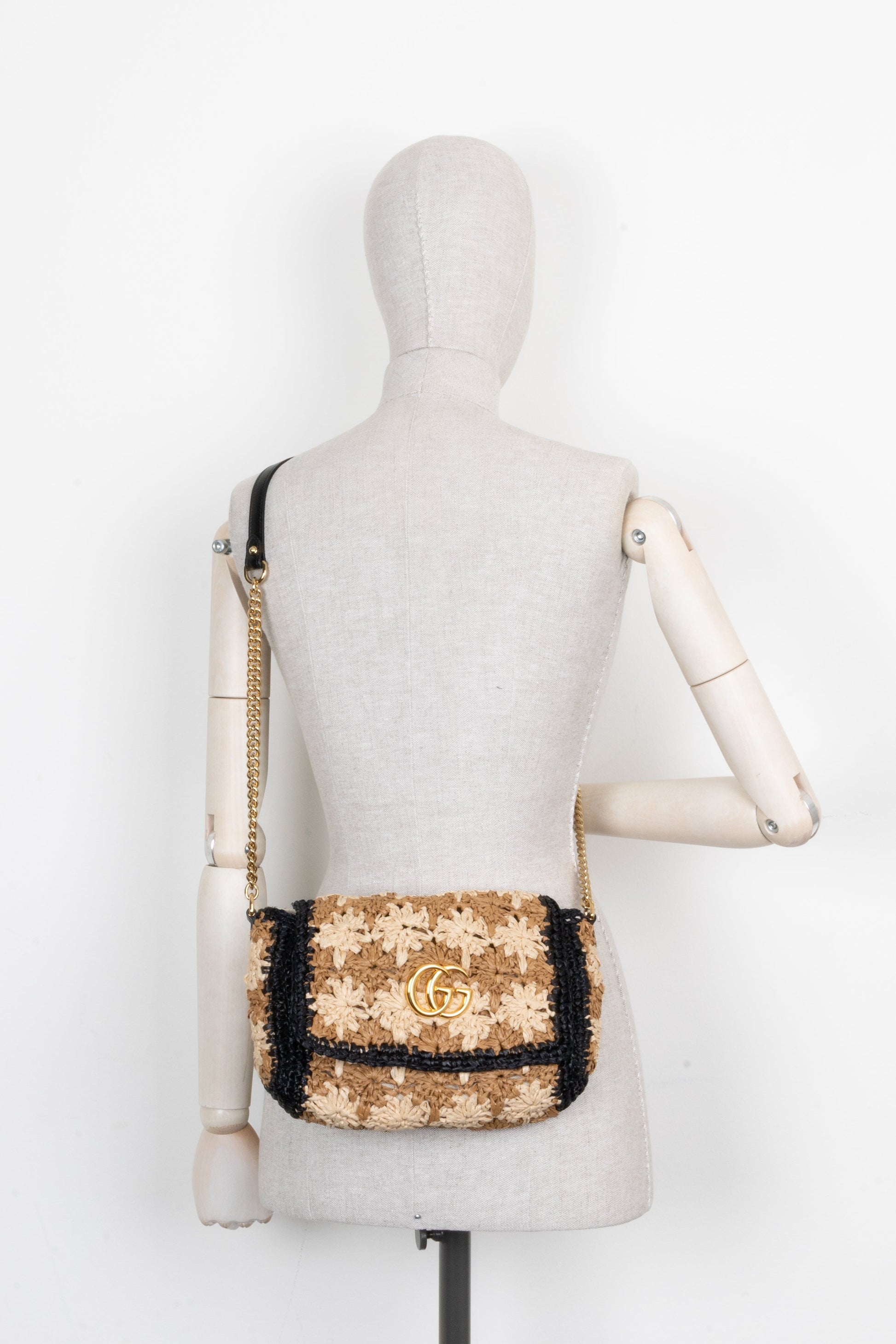 GUCCI Marmont Bag Raffia Beige