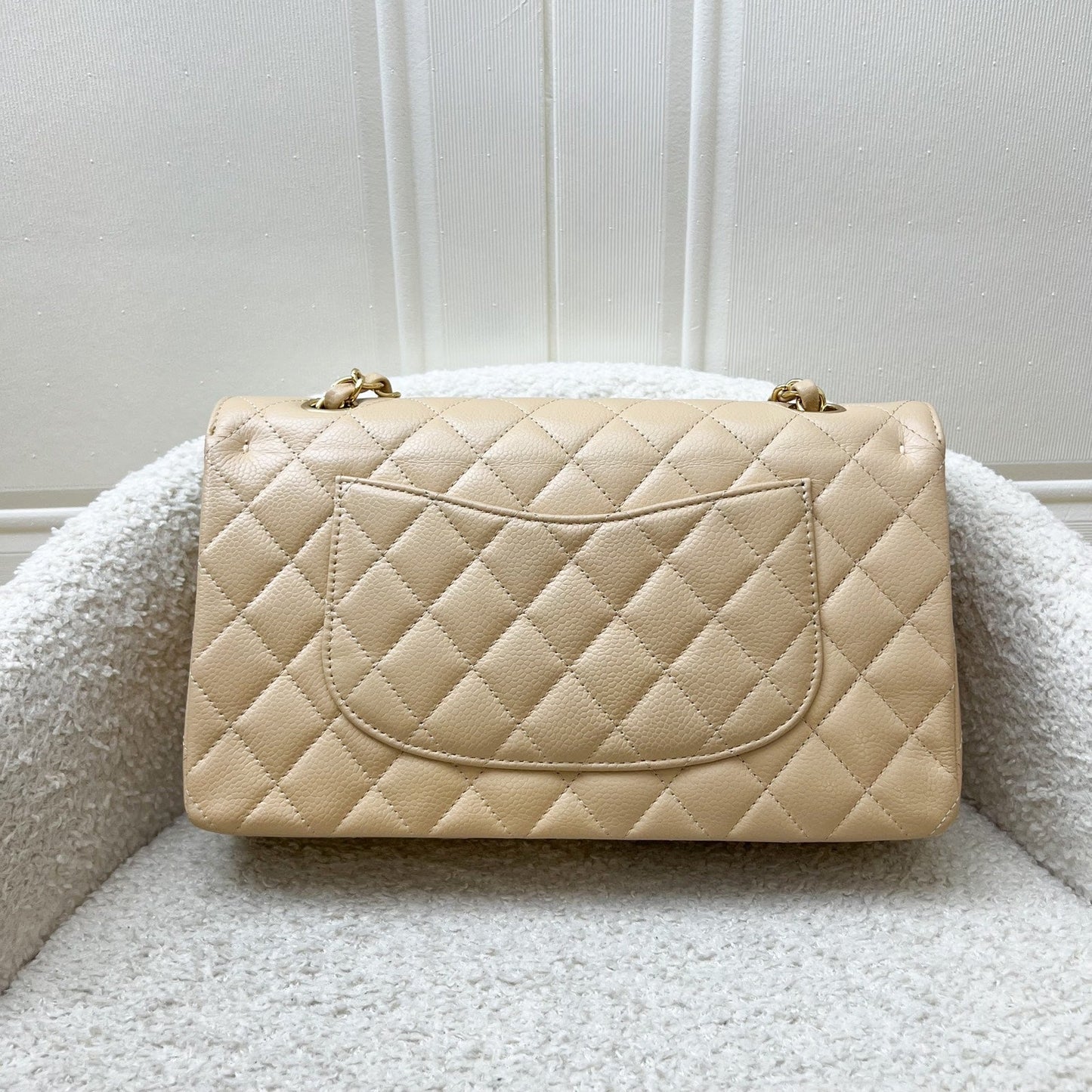 Chanel Medium Classic Flap Cf In Beige Caviar And Ghw Bag