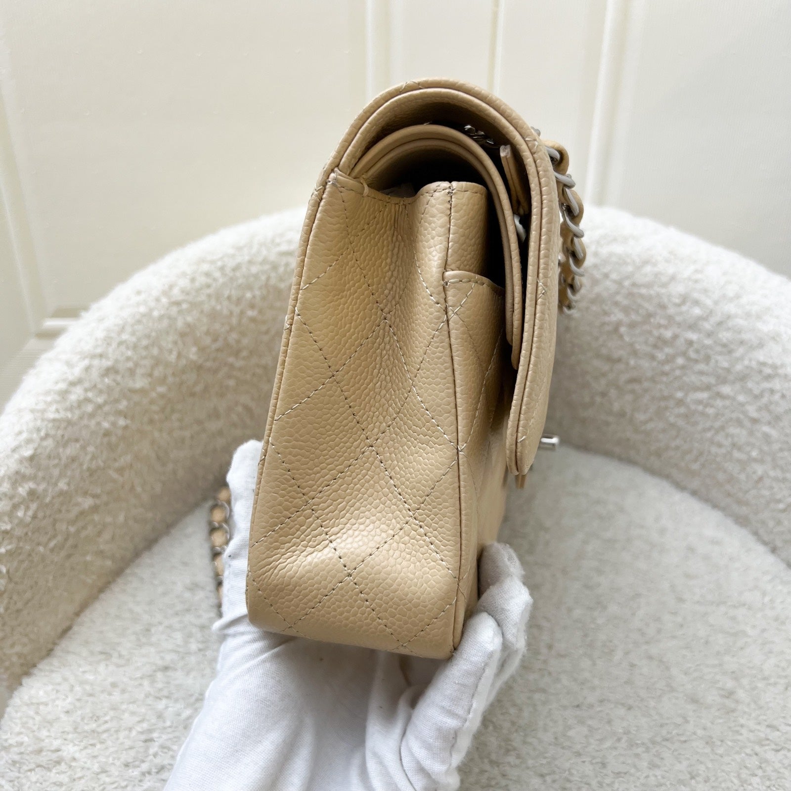 Chanel Medium Classic Flap Cf in Beige Caviar and Shw Handbag