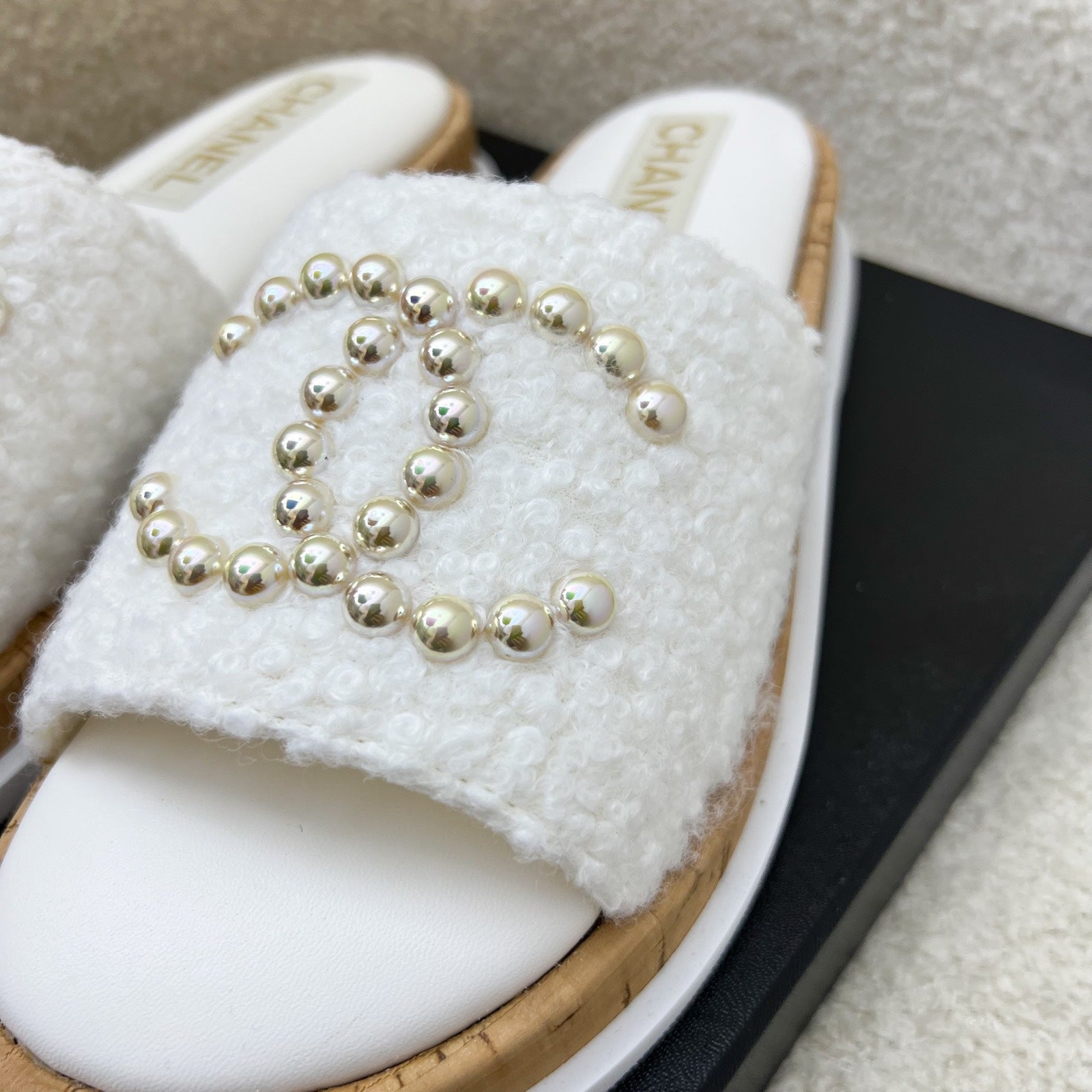 Chanel 24S Sandals In White Sz 37 ( )