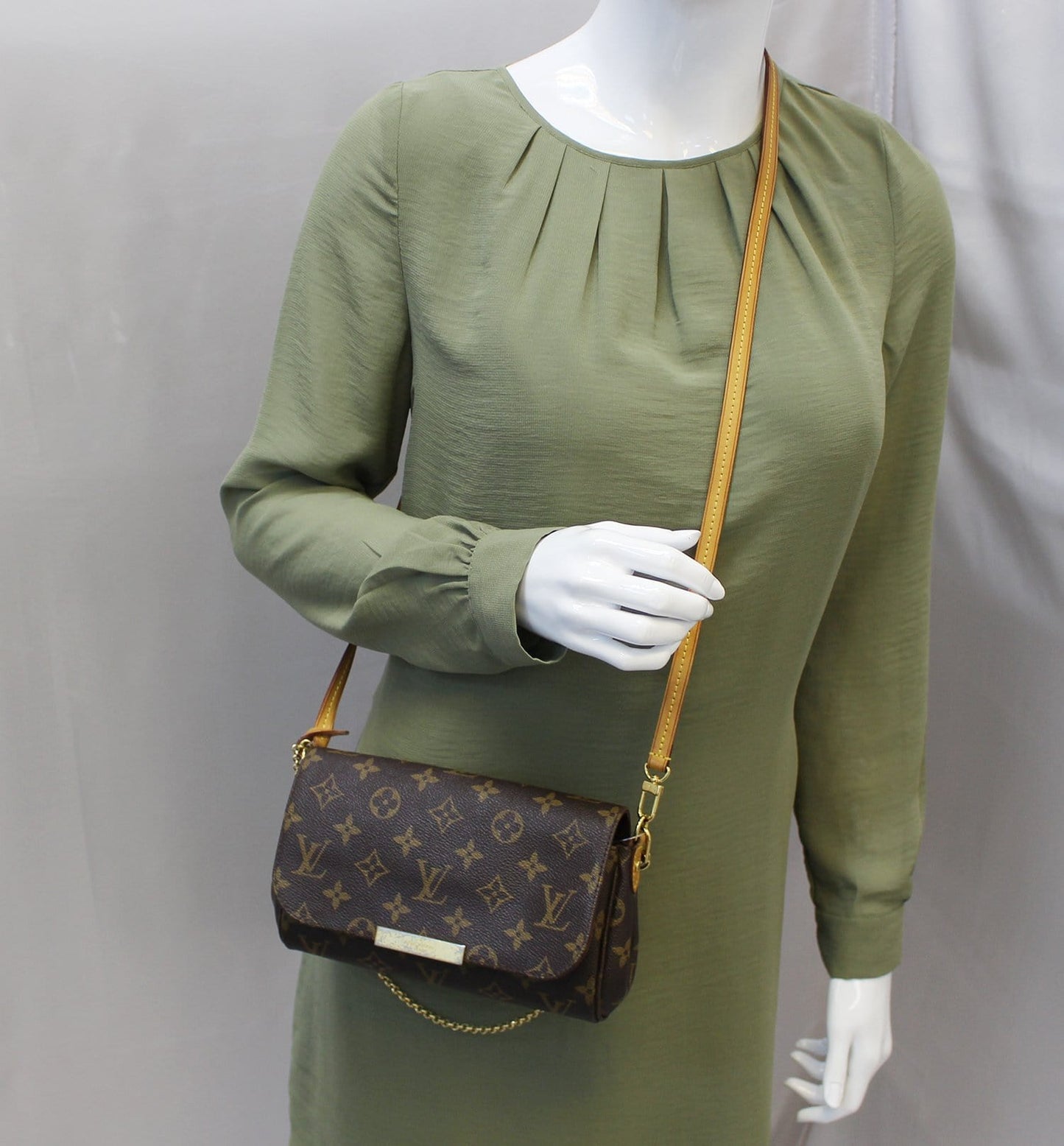 Louis Crossbody Bag Favorite Pm Canvas Monogram