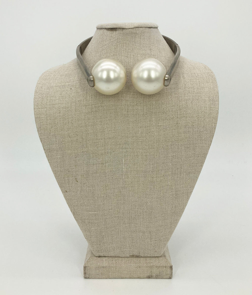 Chanel Rare Pearl Ball Choker with Box Jewelry