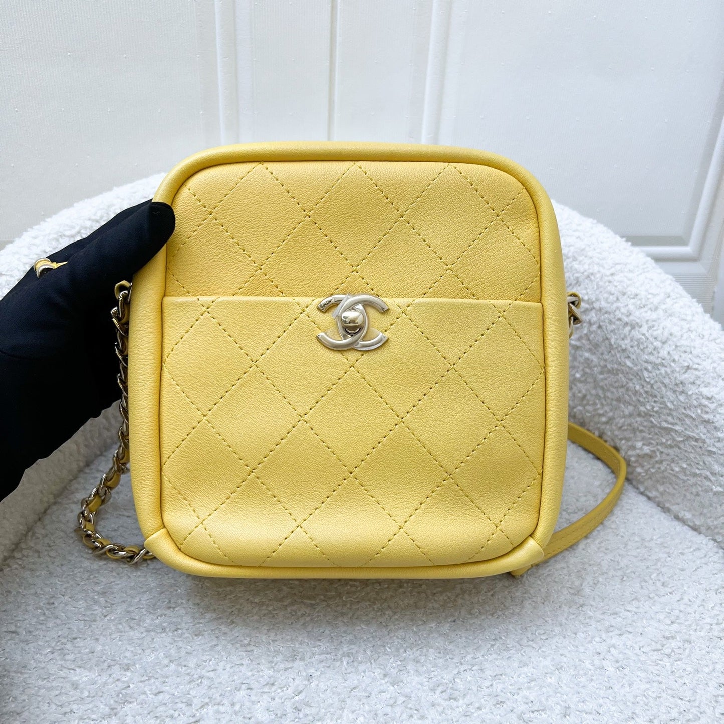 Chanel 19C Casual Trip North South Camera Bag in Yellow Stiff Lambskin and GHW