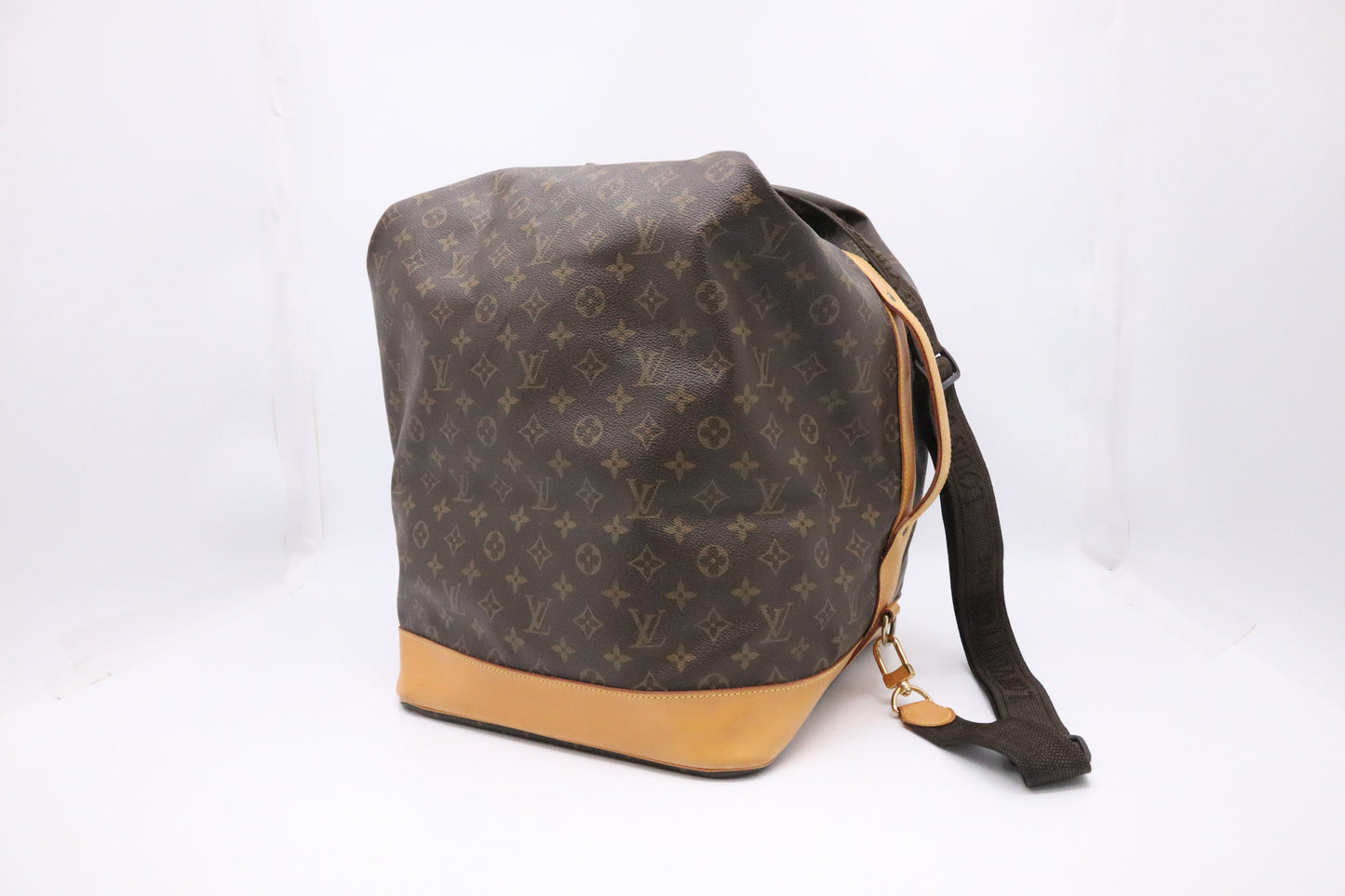Louis Vuitton Sac Marine Monogram Canvas Handbag