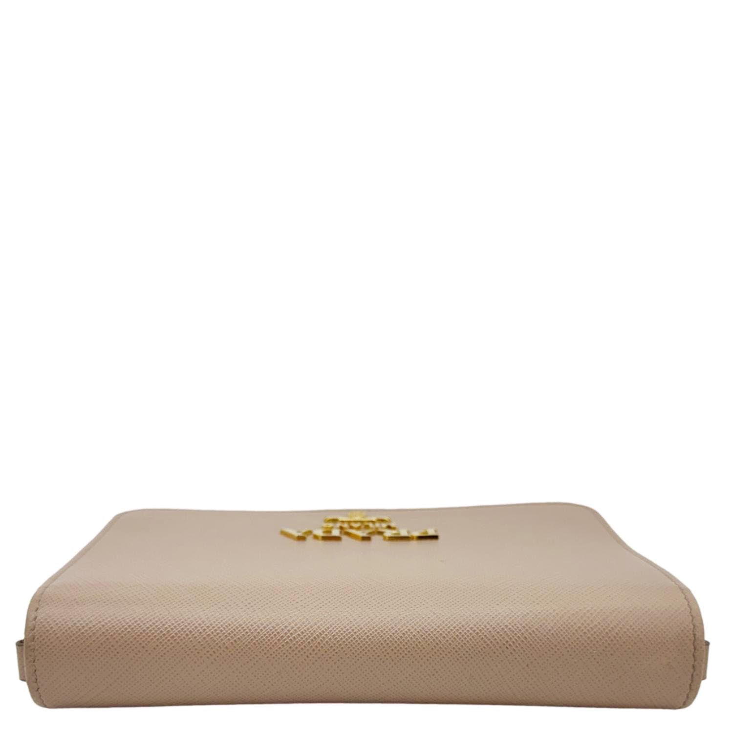 Soft Calfskin Saffiano Shoulder Bag Cipria Leather Chain
