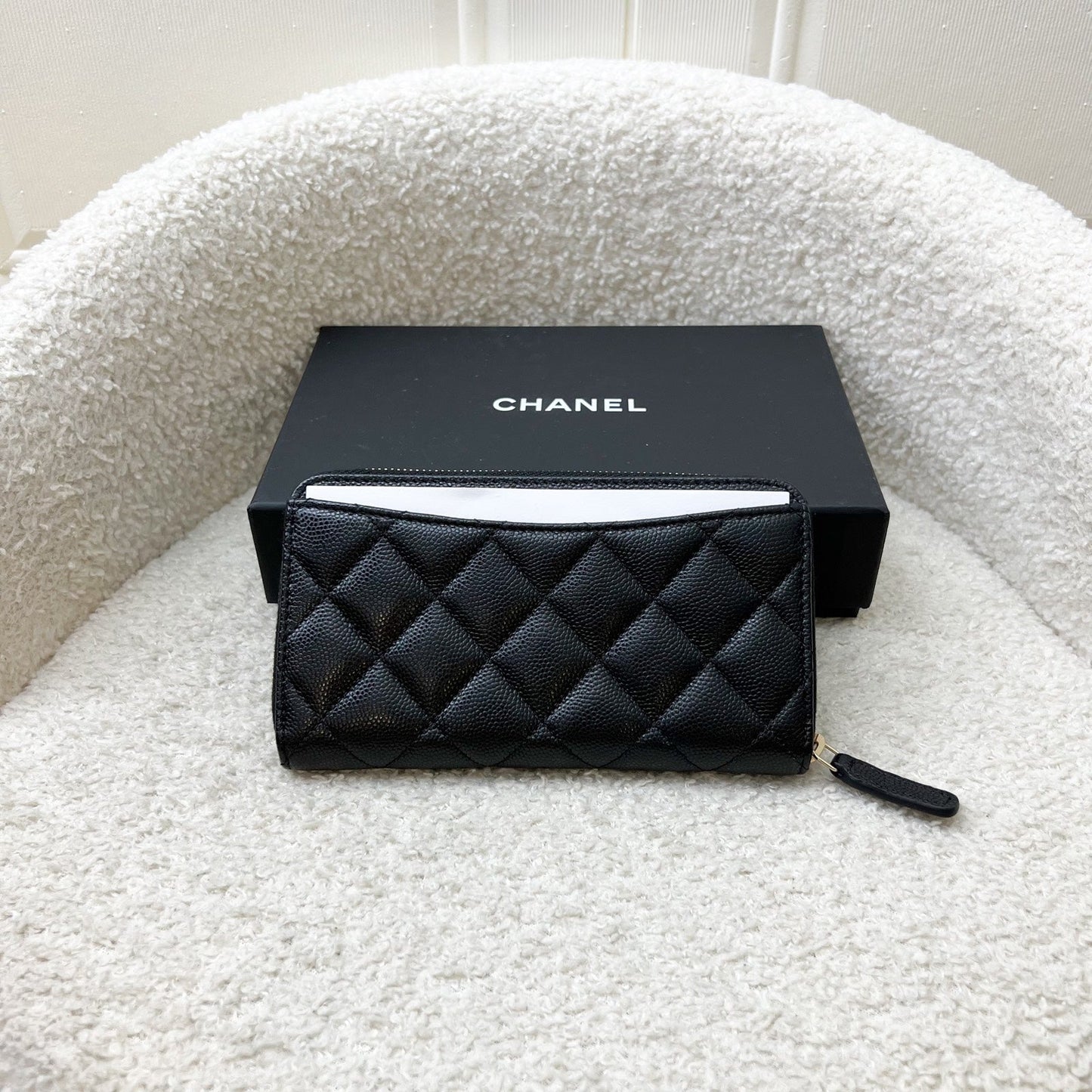 Chanel Classic Medium Zipped Wallet in Black Caviar and Lghw Handbag