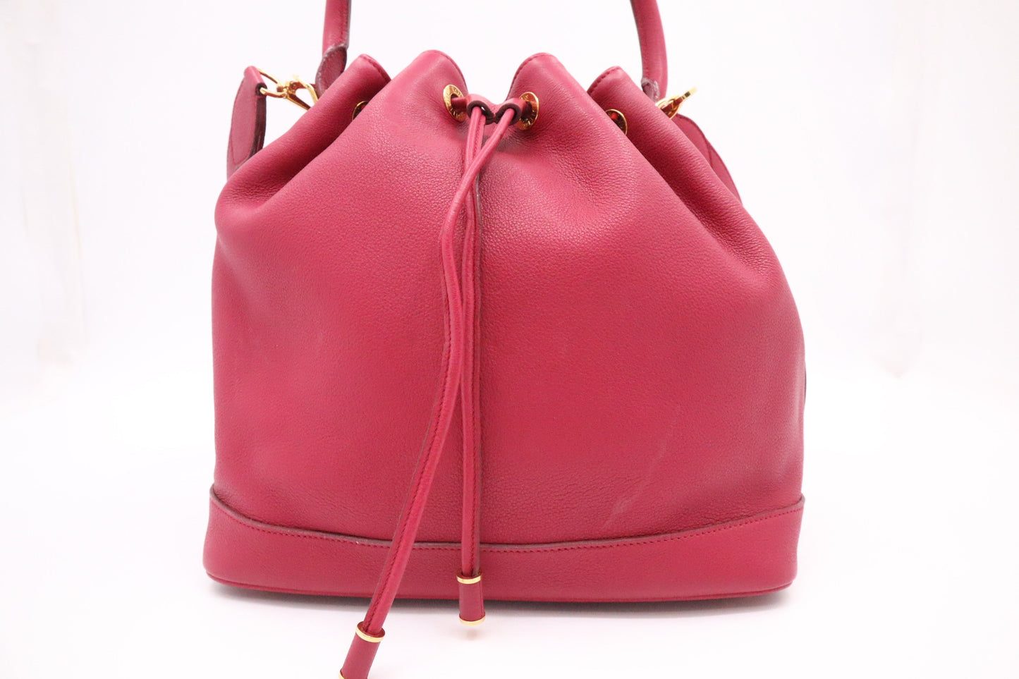 Louis Vuitton Noe Magenta Taurillon Leather Handbag