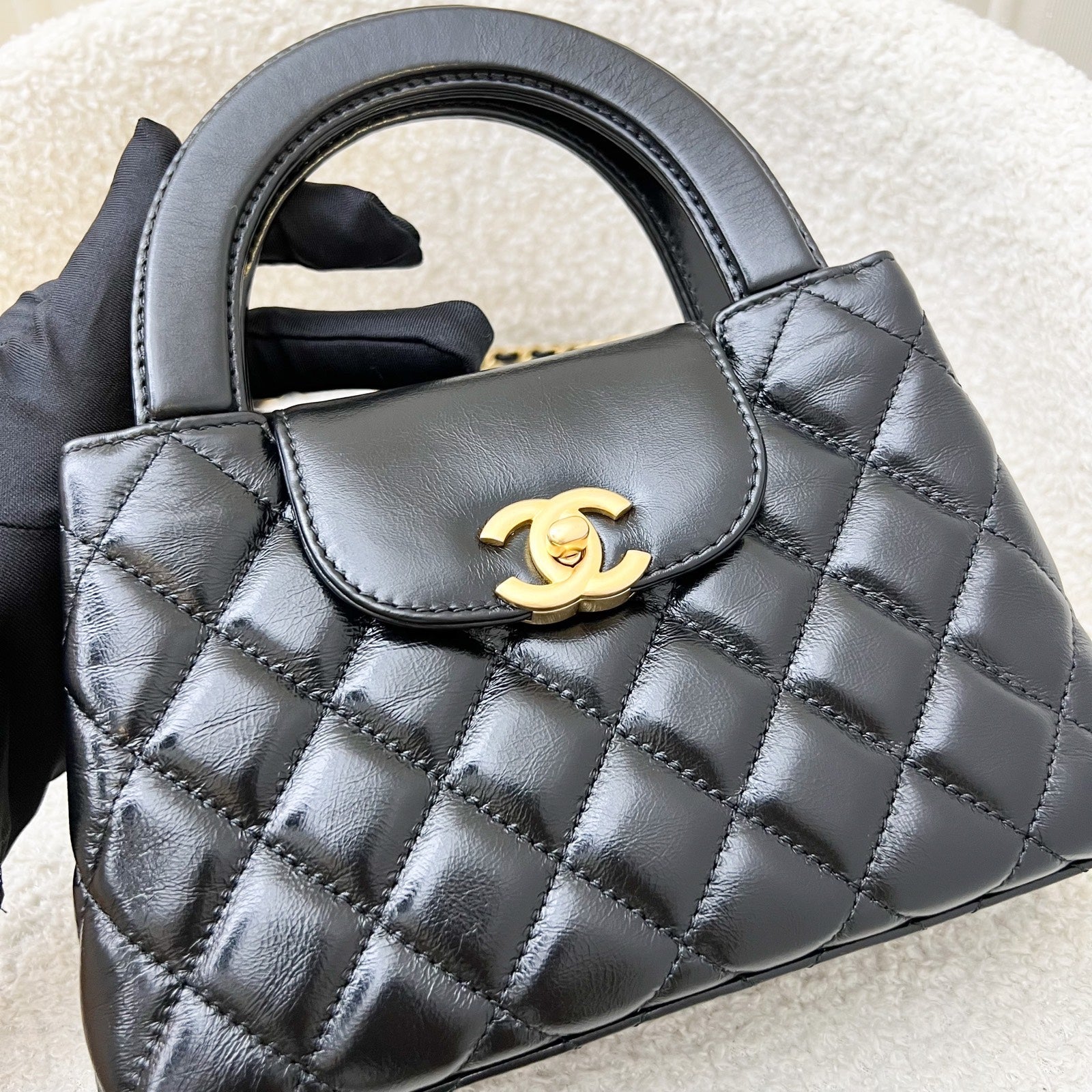 Chanel Mini / Small Kelly Bag in 24P Black Shiny Distressed Calfskin and Aghw ( )