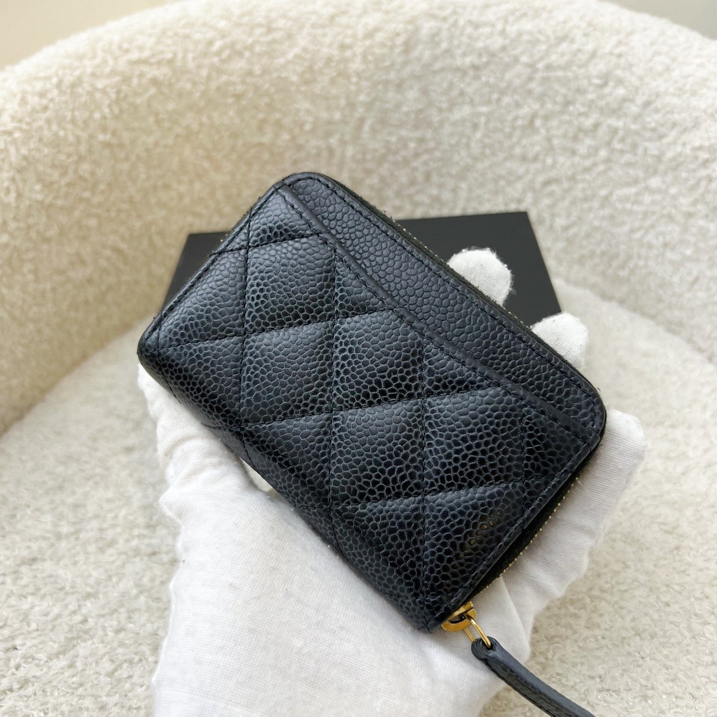 Chanel Classic Zippy Card Holder in Black Caviar and GHW