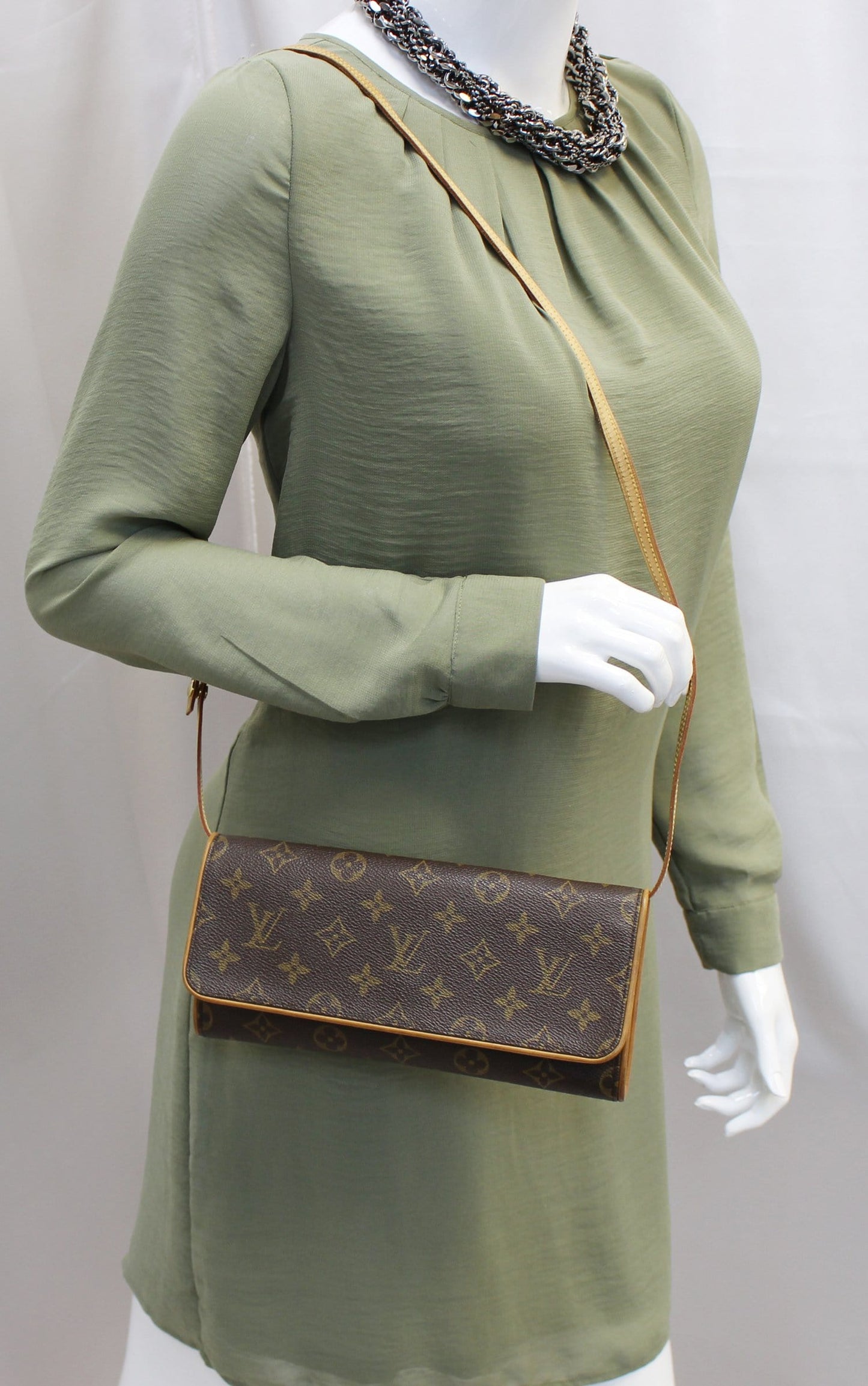 Louis Pochette Twin Gm Crossbody Bag Canvas Monogram
