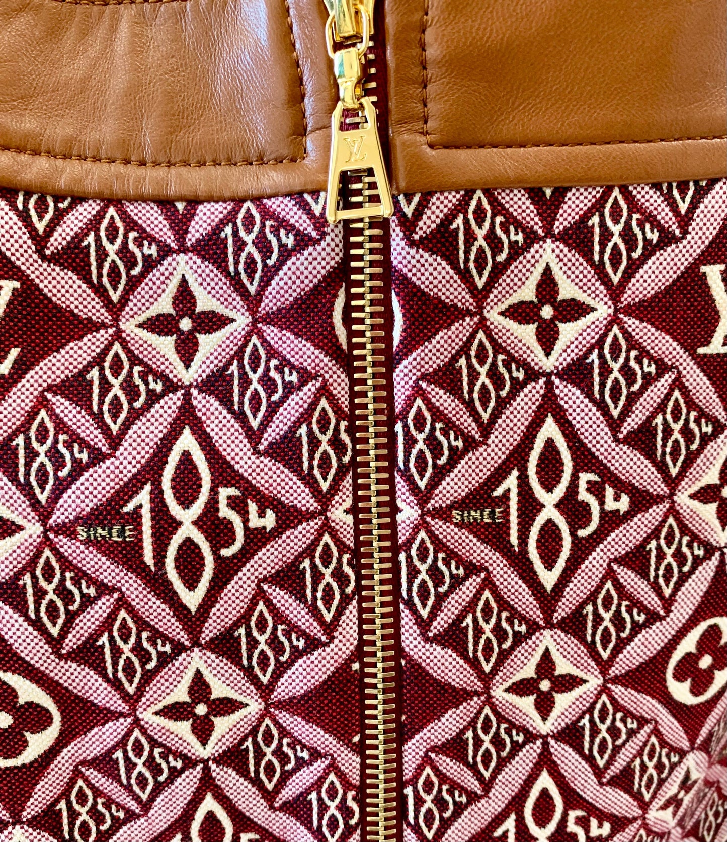 Louis Vuitton BELTED ZIP Leather Apparel