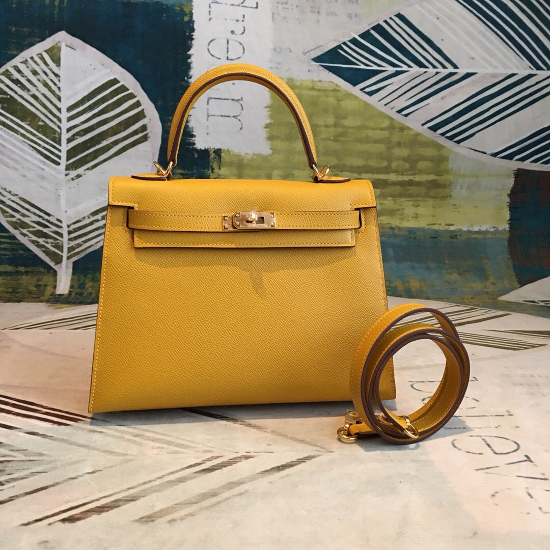 Top Quality Kelly Yaune For Women Toned Gold Travel Bag