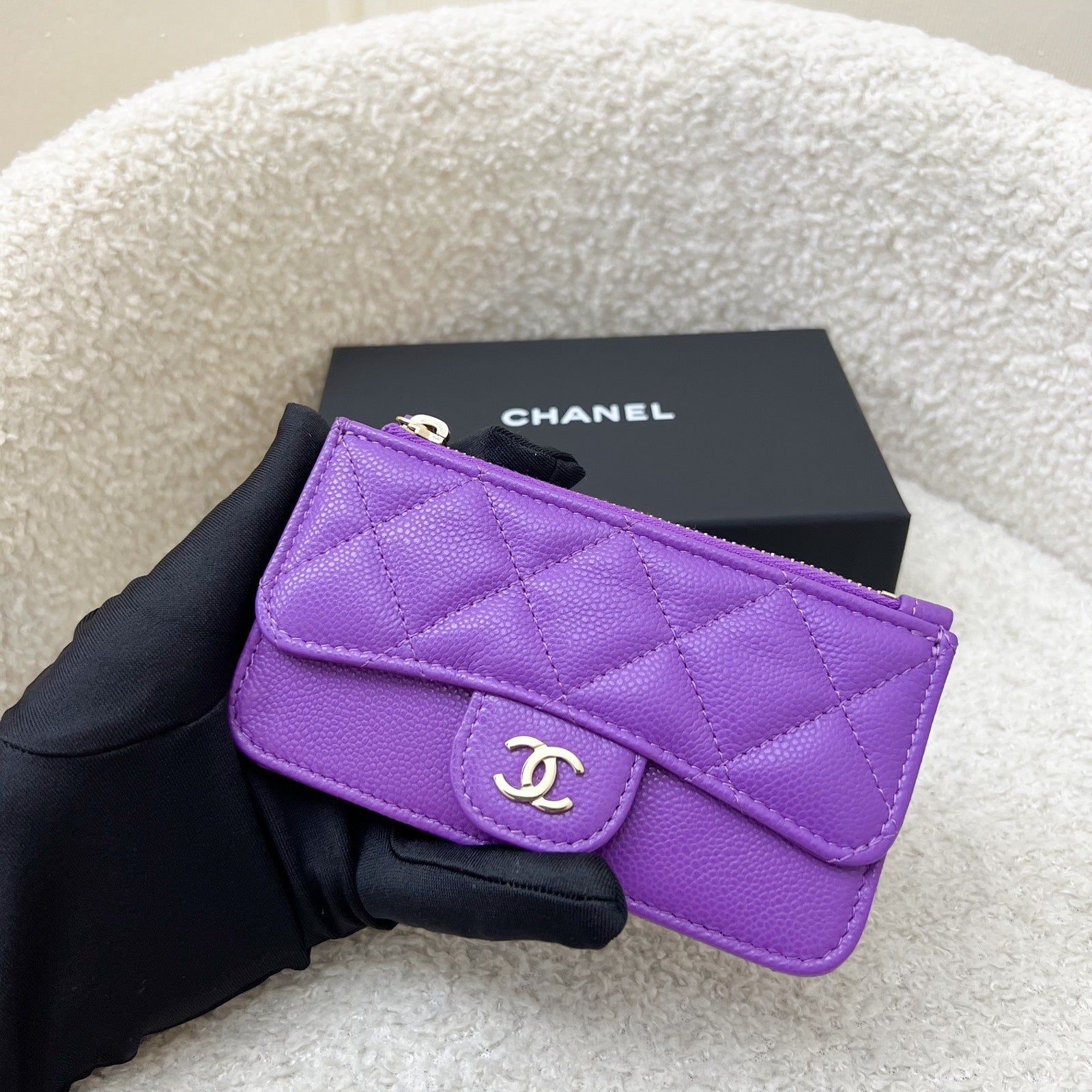 Chanel Snap Card Holder with Zipped Coin Compartment in 24A Purple Caviar and Lghw Handbag