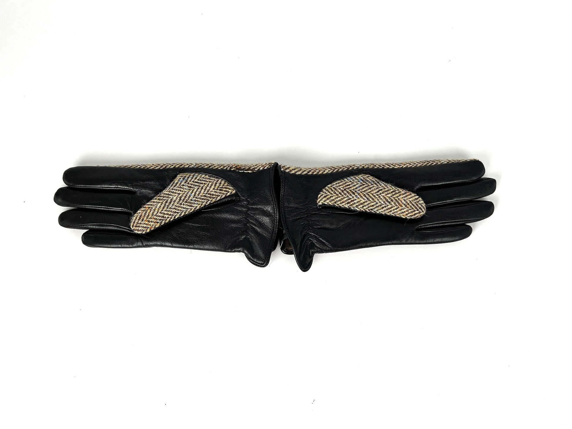 Chanel New Cc Wool Leather Black Beige Gloves M Bag