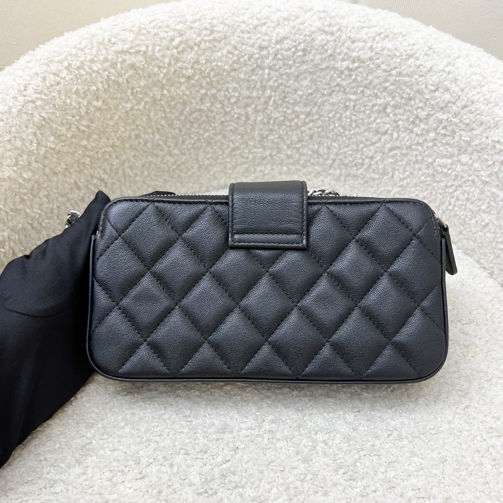 Chanel Seasonal Clutch with Chain in Black Leather and Shw