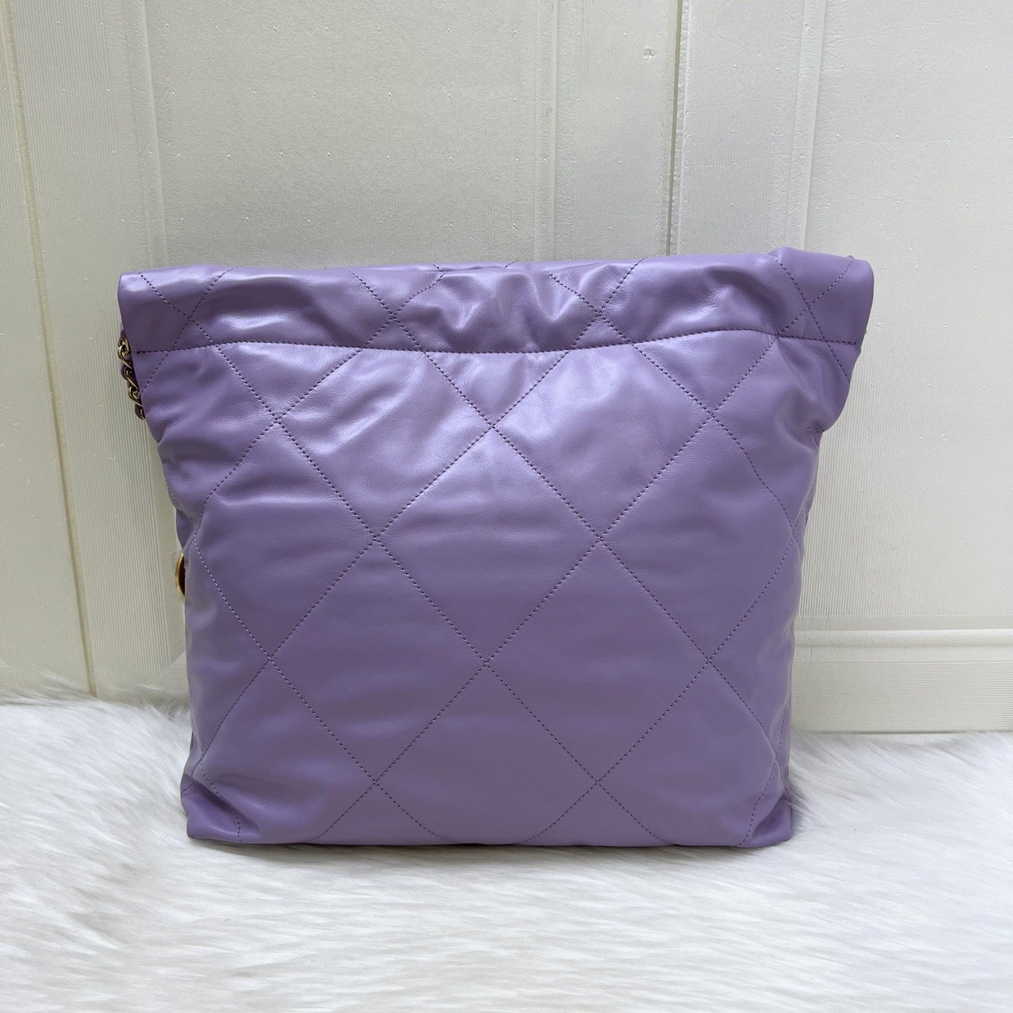 [Local Full Set - Un] Chanel 22 Small Hobo Handbag in 24P Lilac Shiny Calfskin and AGHW (Model: AS3260)