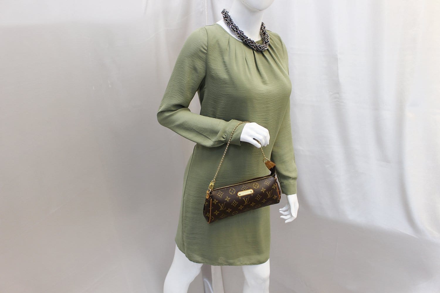 Louis Pochette Eva Clutch Bag Monogram