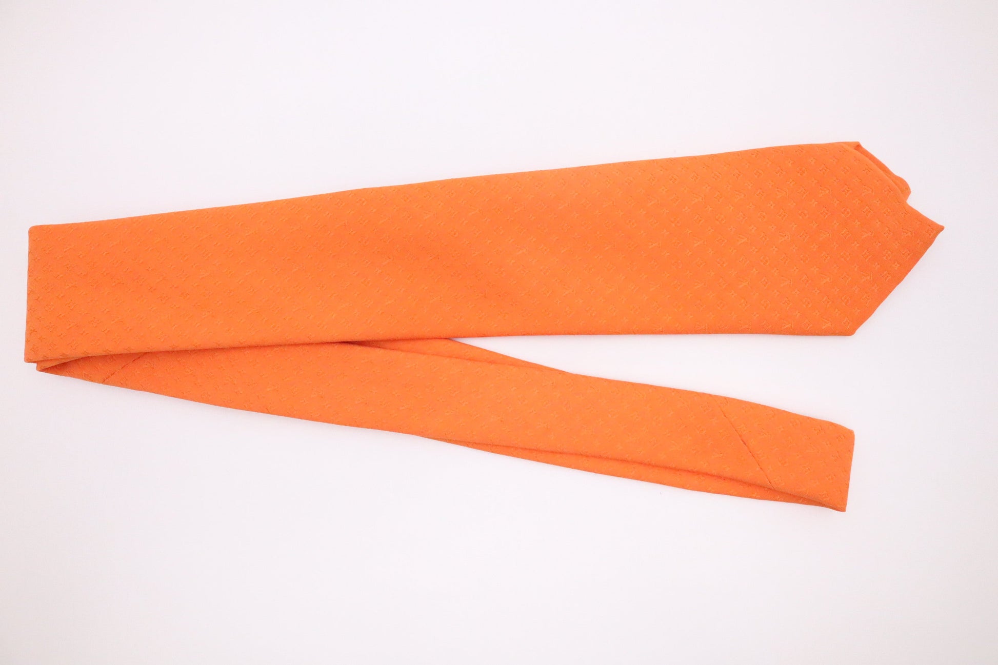 Louis Vuitton Tie Silk Orange Handbag