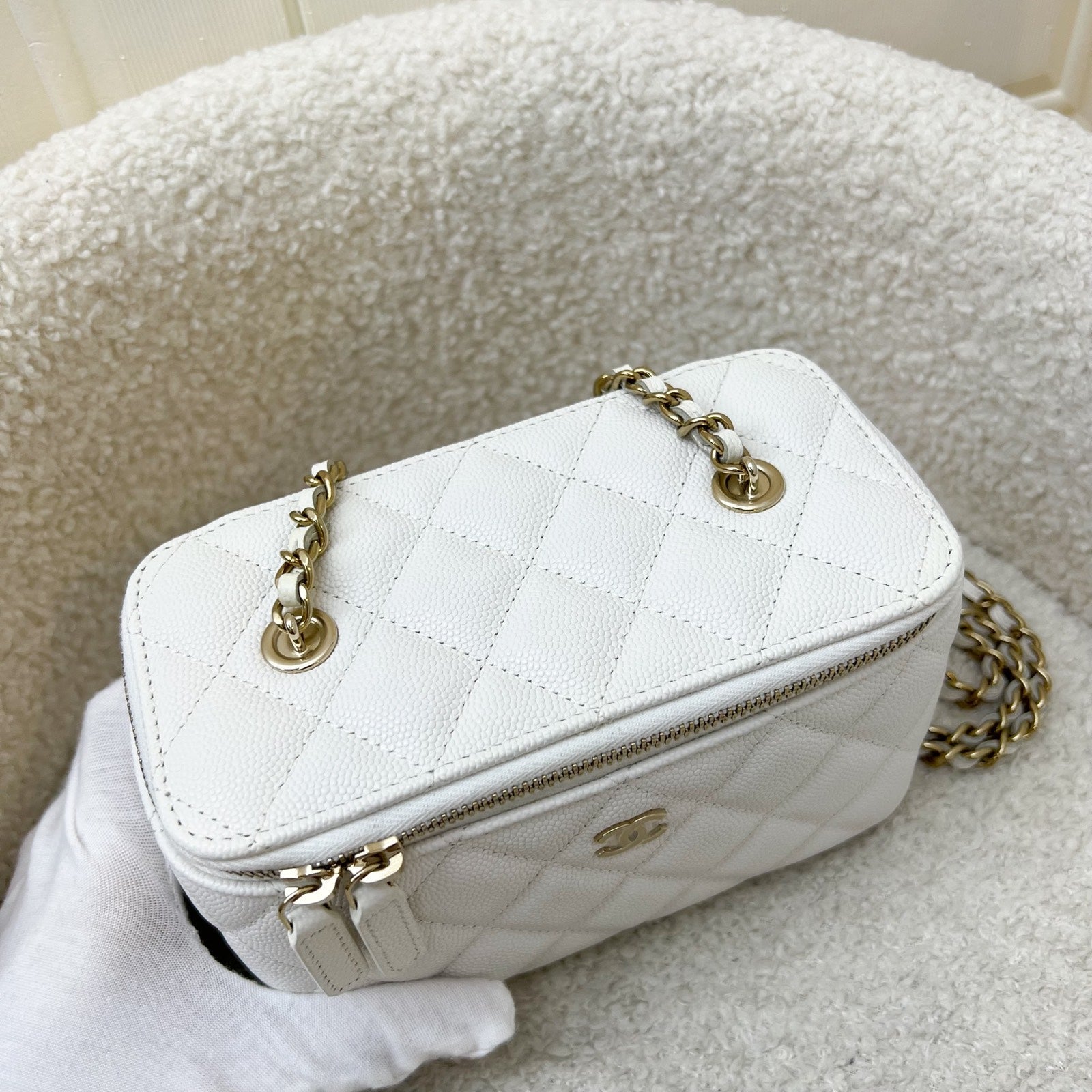 Chanel Classic Small Vanity In White Caviar And Lghw ( ) Bag