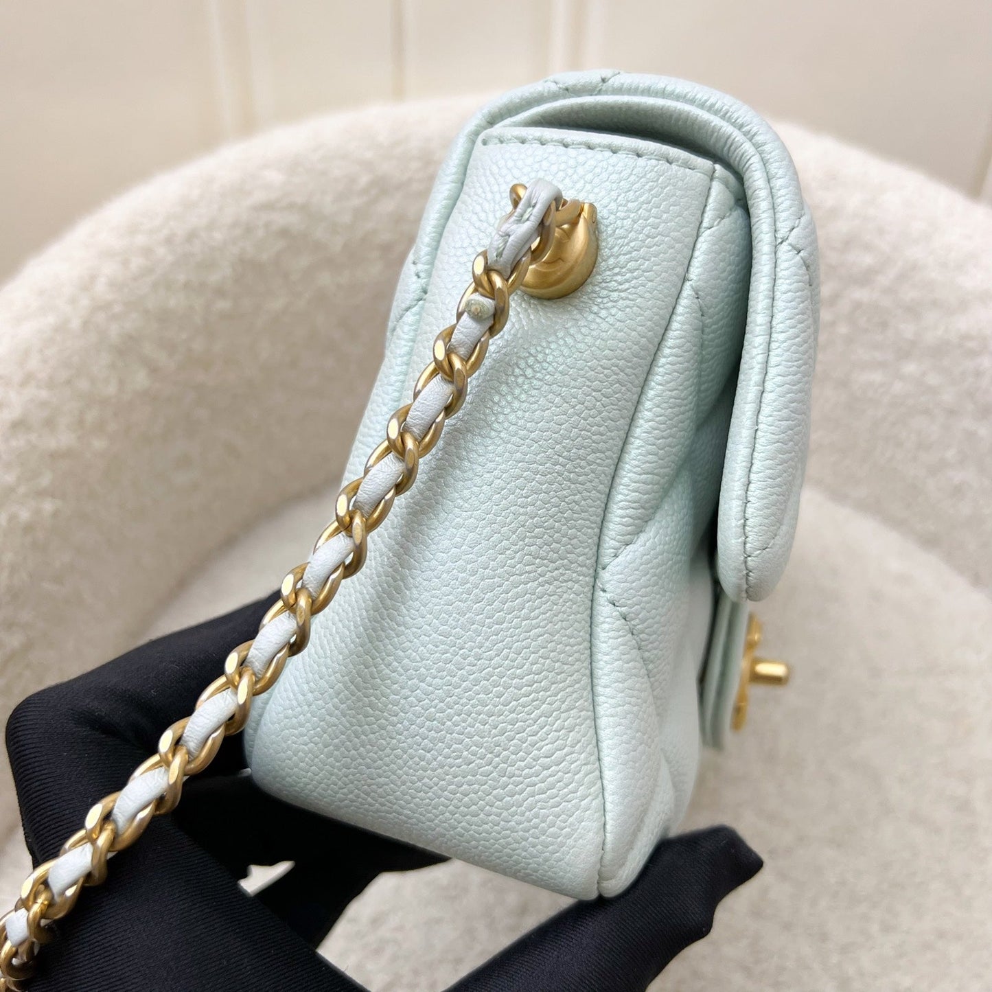 Chanel 21K Perfect Mini Flap Bag With Adjustable Chain In Iridescent Mint Caviar And Aghw (model: AS2855) 2