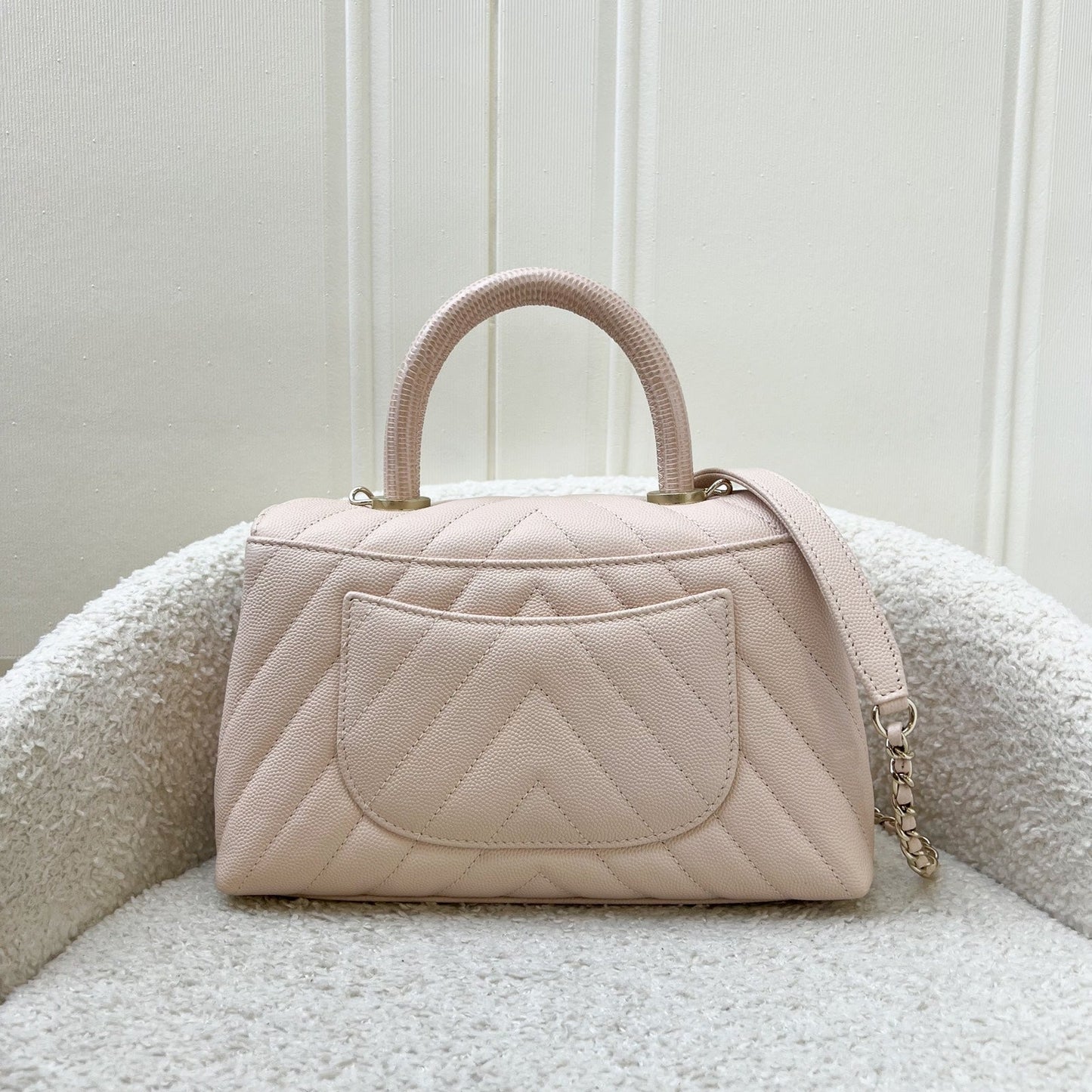 Chanel Small Coco Handle in 20A Chevron Quilted Beige Pink Caviar and Lghw Handbag