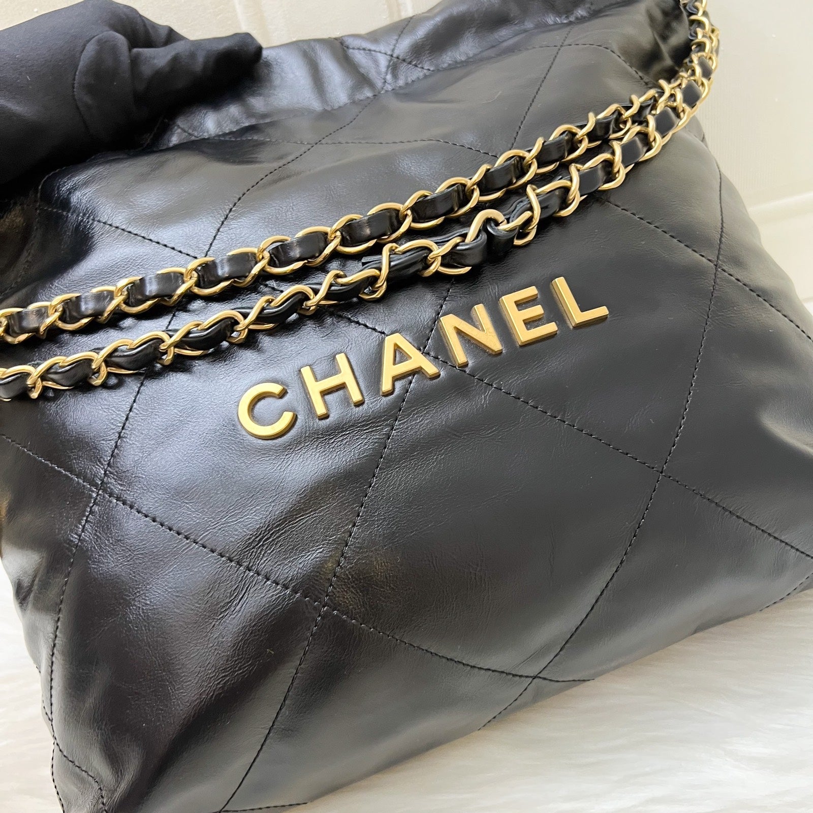Chanel [Local Set - May ] 22 Small Hobo Bag In Black Shiny Calfskin And Aghw