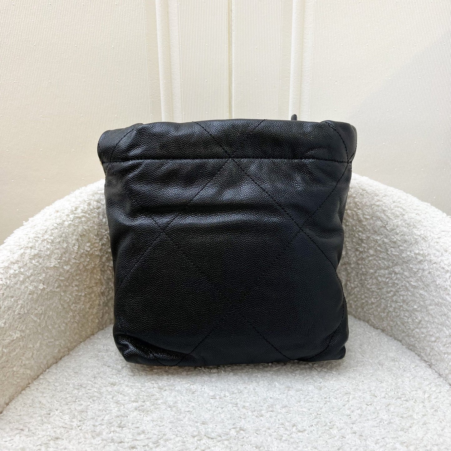 Chanel 22 Mini Hobo Handbag in Black Shiny Caviar and Aghw