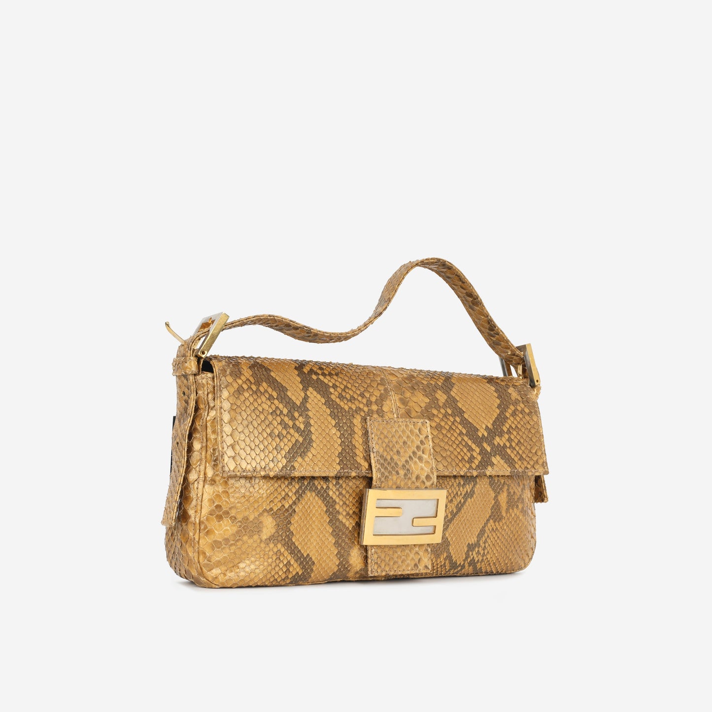 Fendi Baguette Shoulder Bag Medium