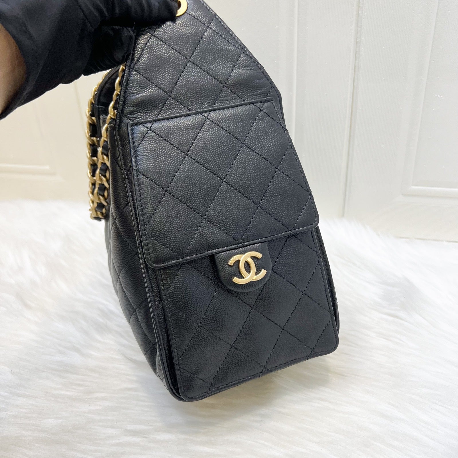 Chanel [Brand New - July ] 25 Small Hobo Bag In Black Caviar And Aghw ( )