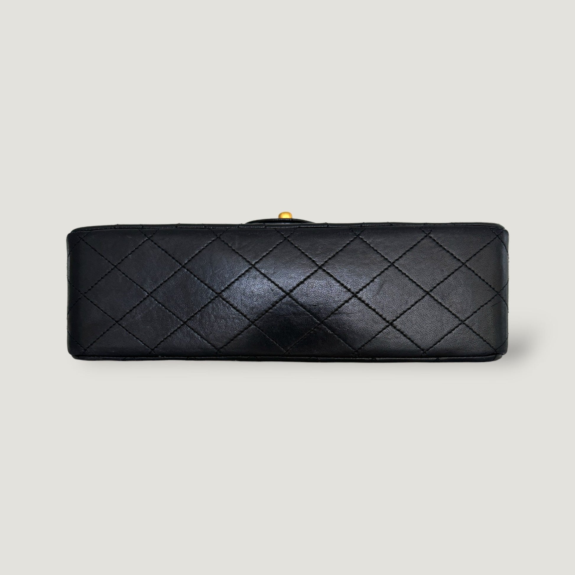 CHANEL CLASSIC MEDIUM BAG