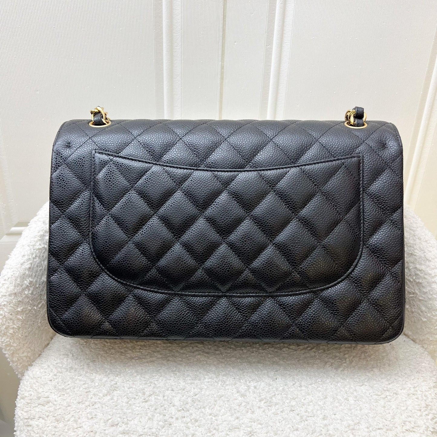 Chanel Jumbo Classic Flap Df in Black Caviar and Ghw ( ) Handbag