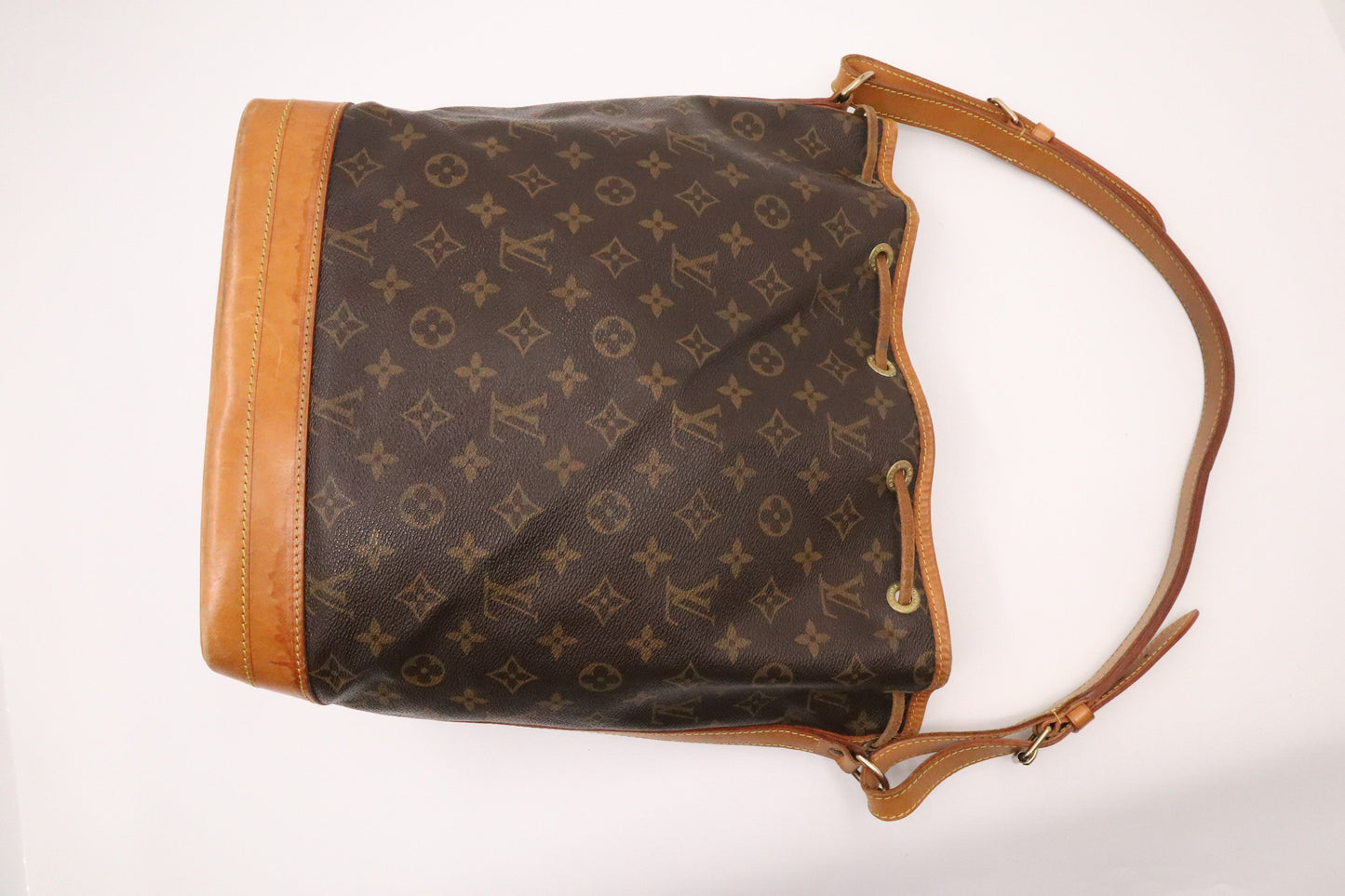 Louis Vuitton Noe Monogram Canvas Handbag Canvas 1