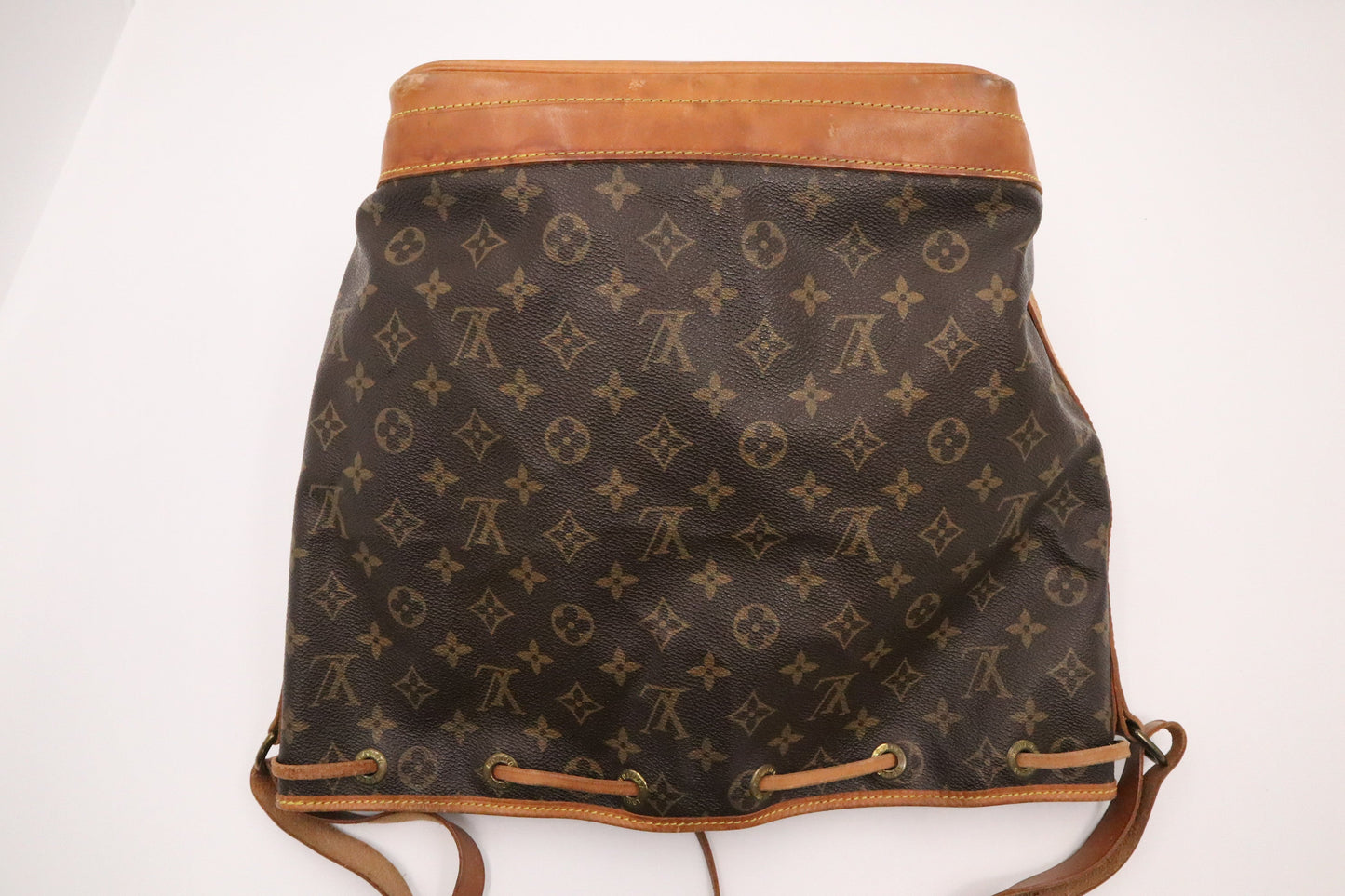 Louis Vuitton Noe Monogram Canvas Handbag Canvas 2