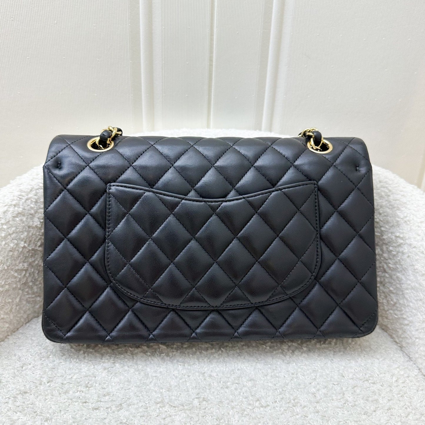 Chanel Medium Classic Flap Cf In Black Lambskin And Ghw Bag