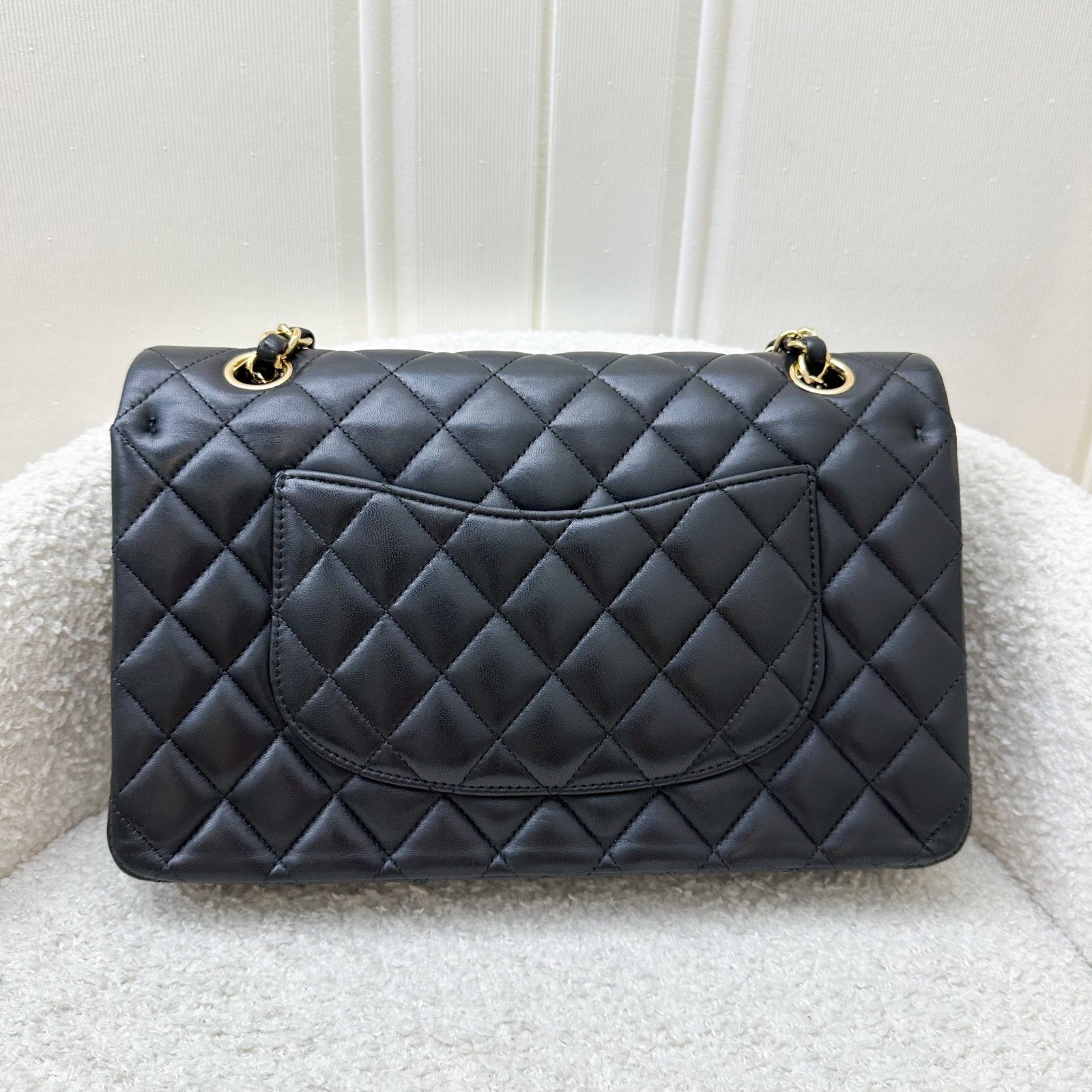 Chanel Medium Classic Flap Cf in Black Lambskin and Ghw Handbag