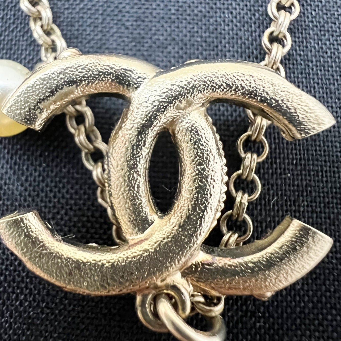 Chanel 19S CC Logo Necklace with Pink and White Crystals in AGHW